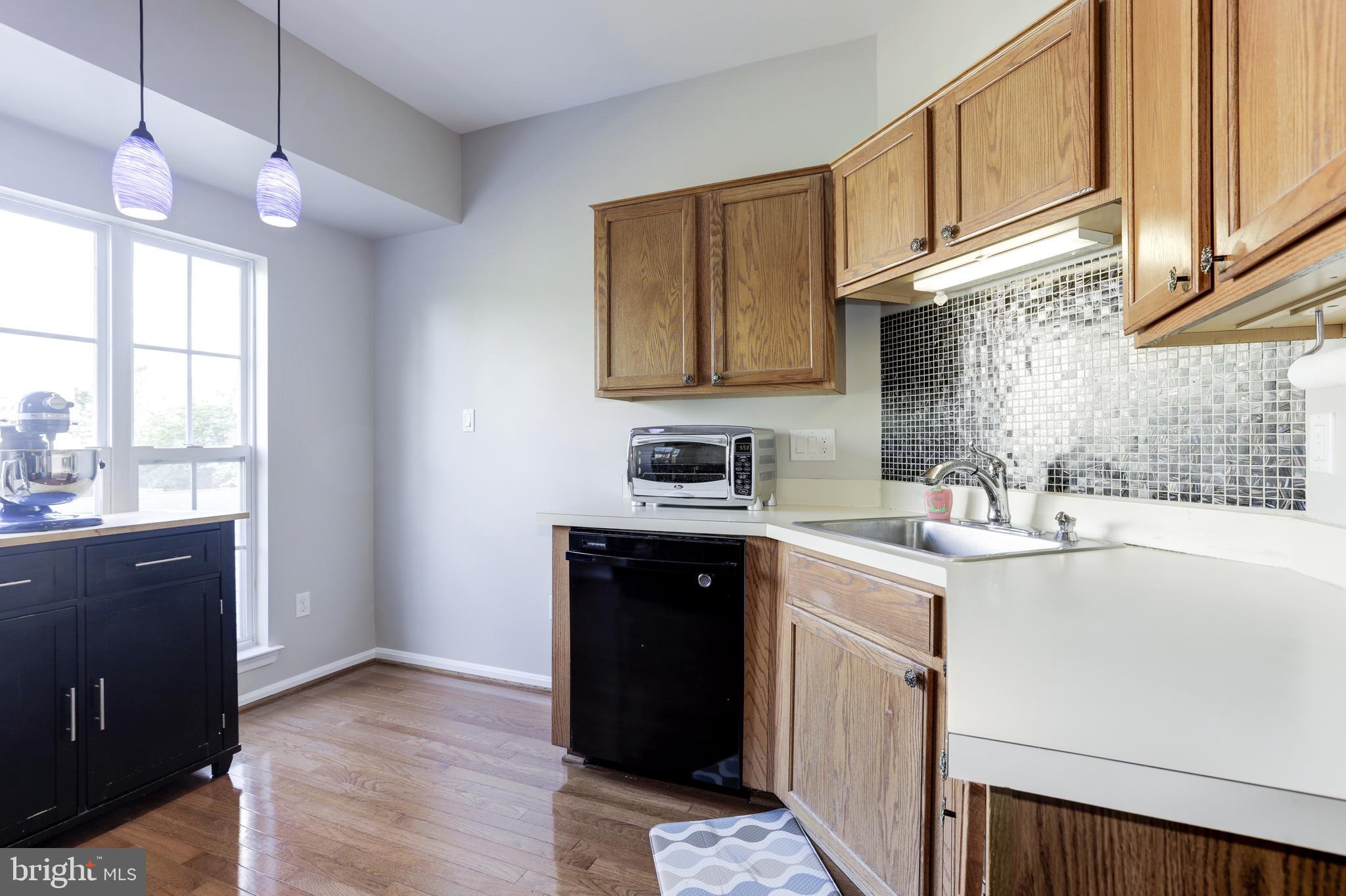 ASHBURN VILLAGE - Residential