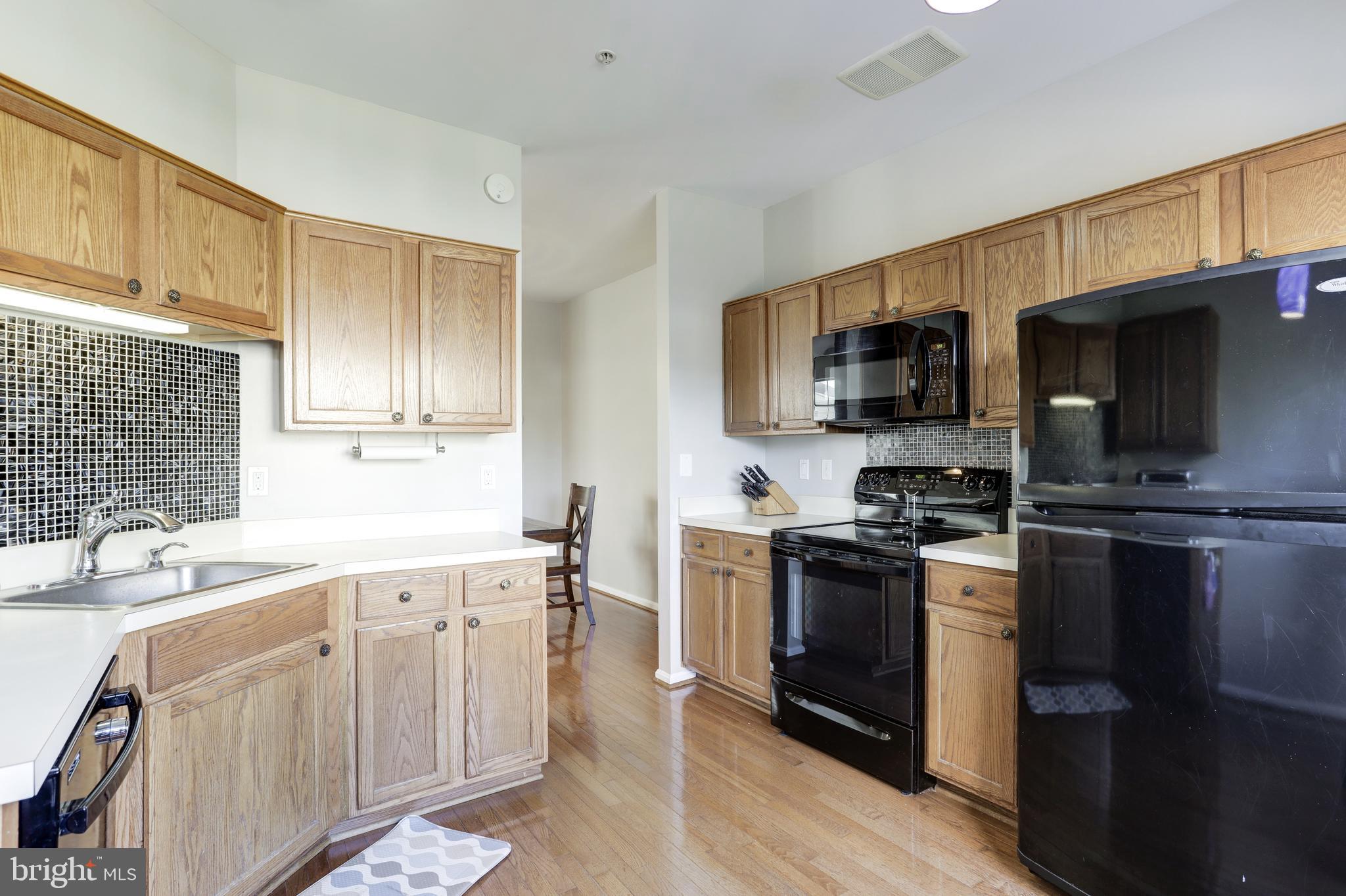 ASHBURN VILLAGE - Residential