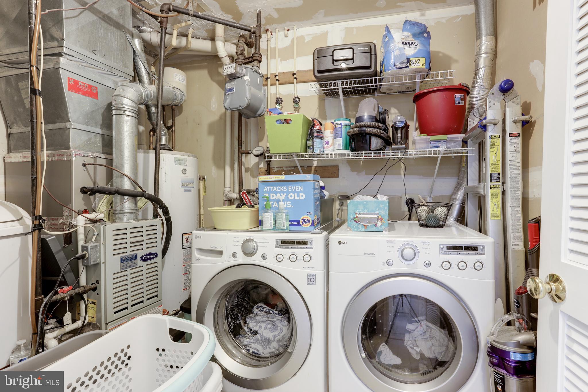 ASHBURN VILLAGE - Residential