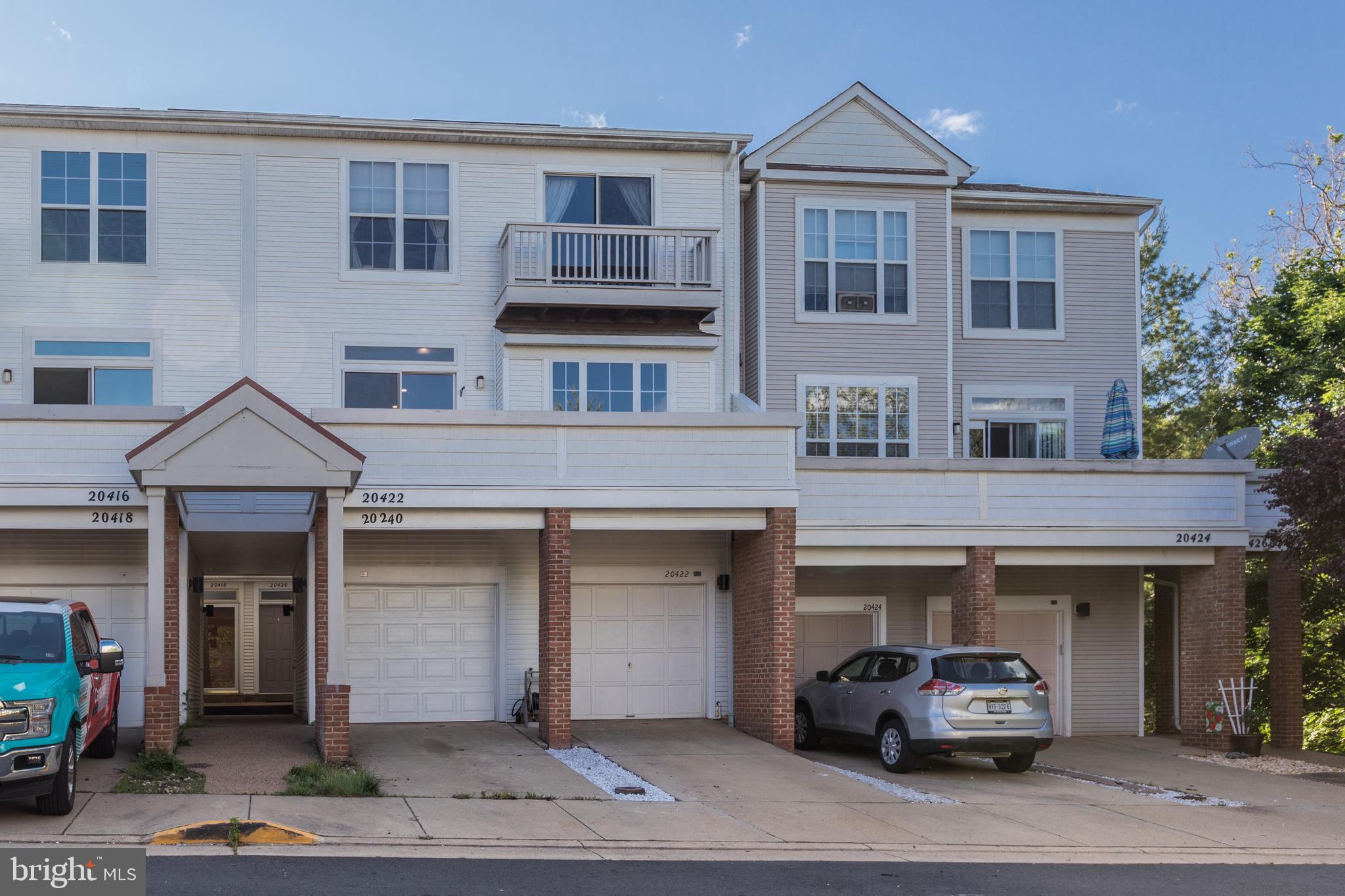 ASHBURN VILLAGE - Residential