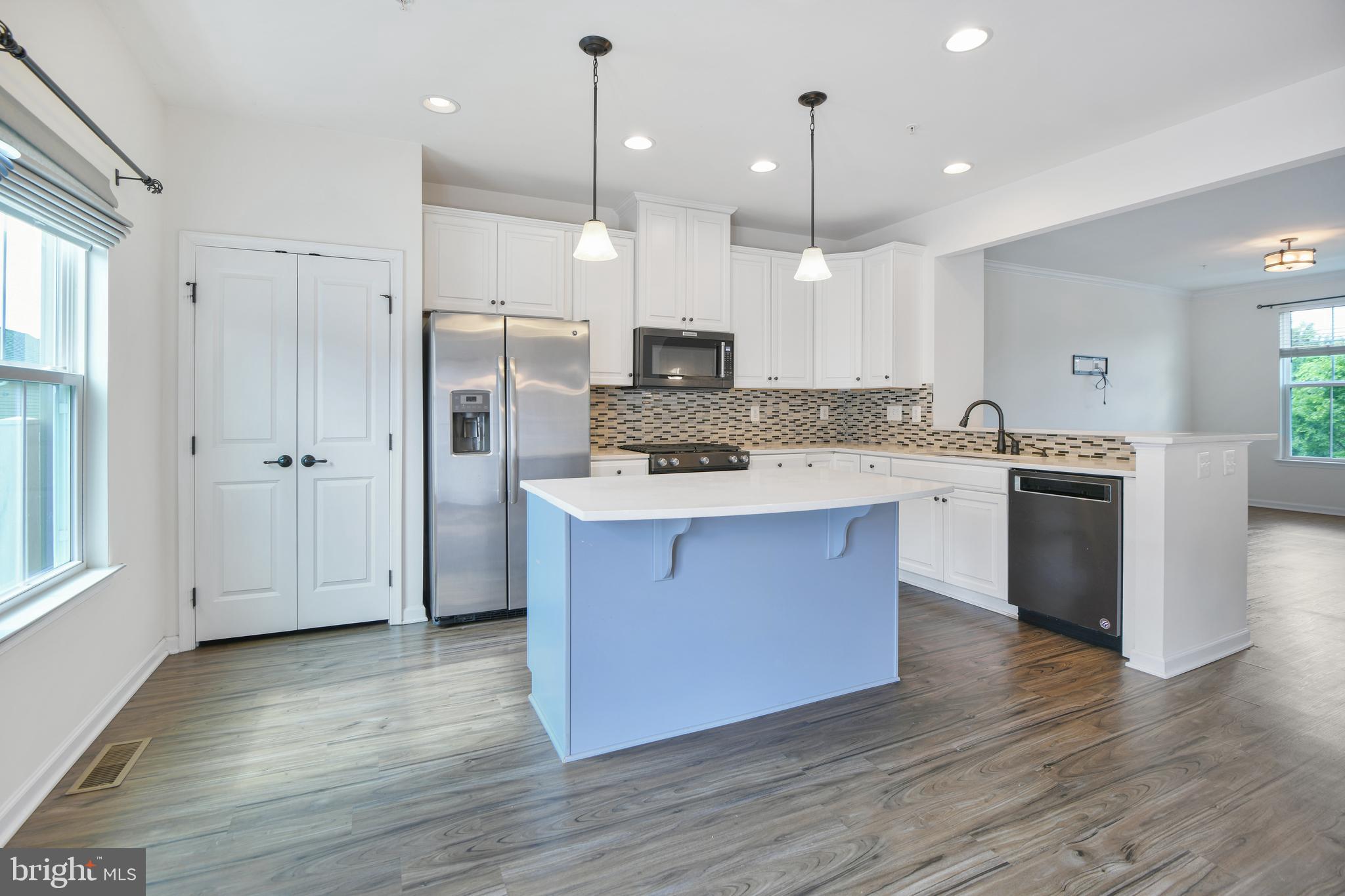 727 POTOMAC VIEW PARKWAY