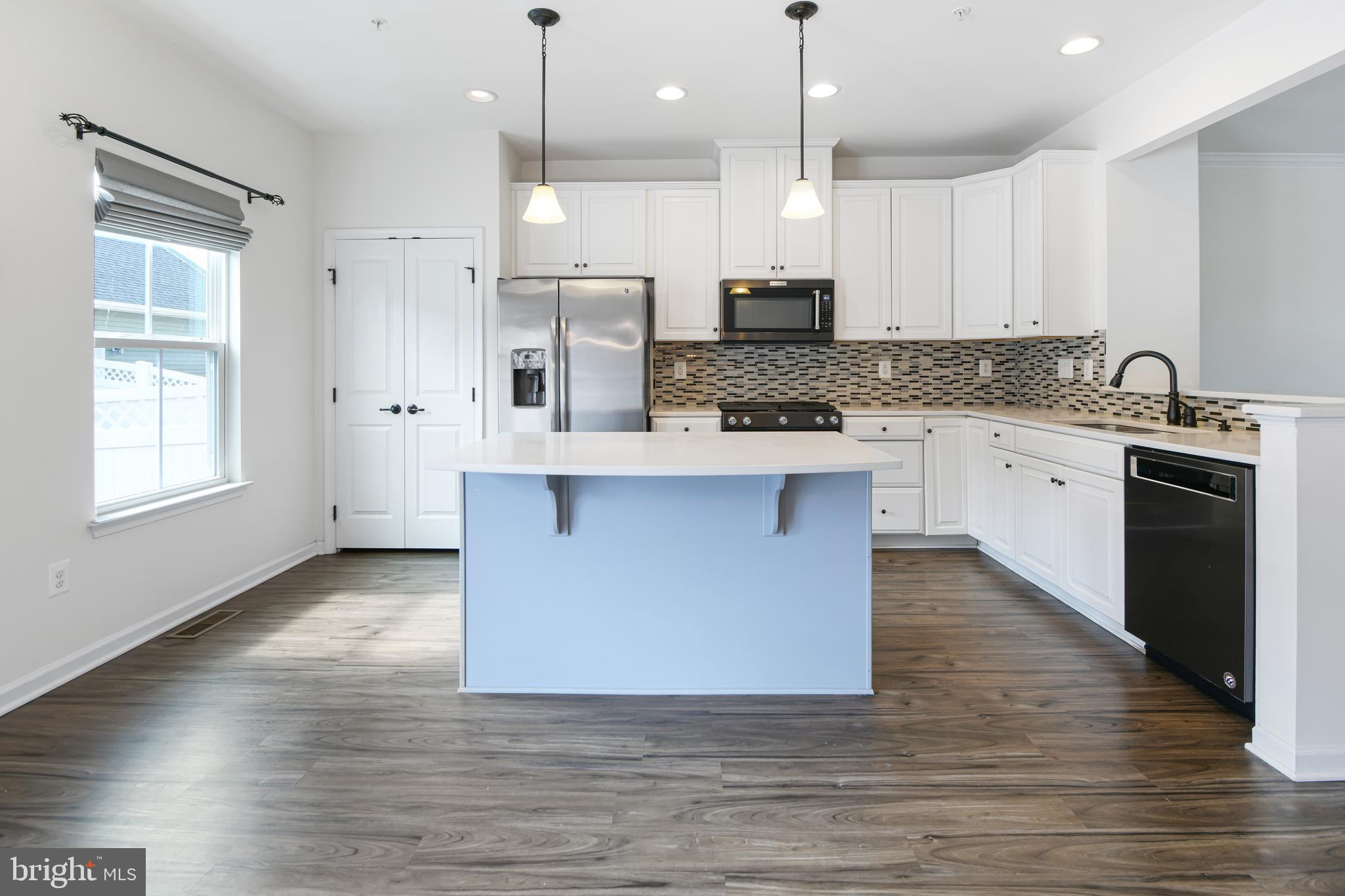 727 POTOMAC VIEW PARKWAY