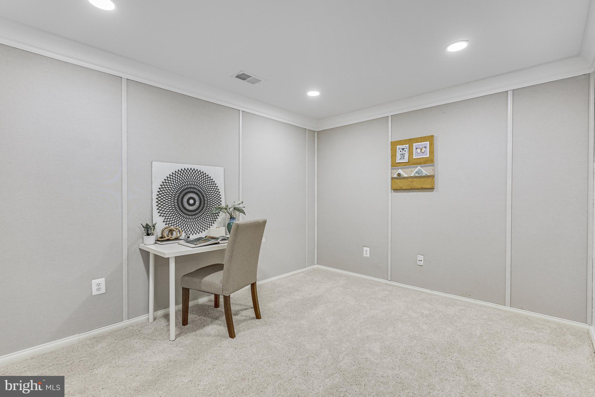 PEPPER TREE - Residential