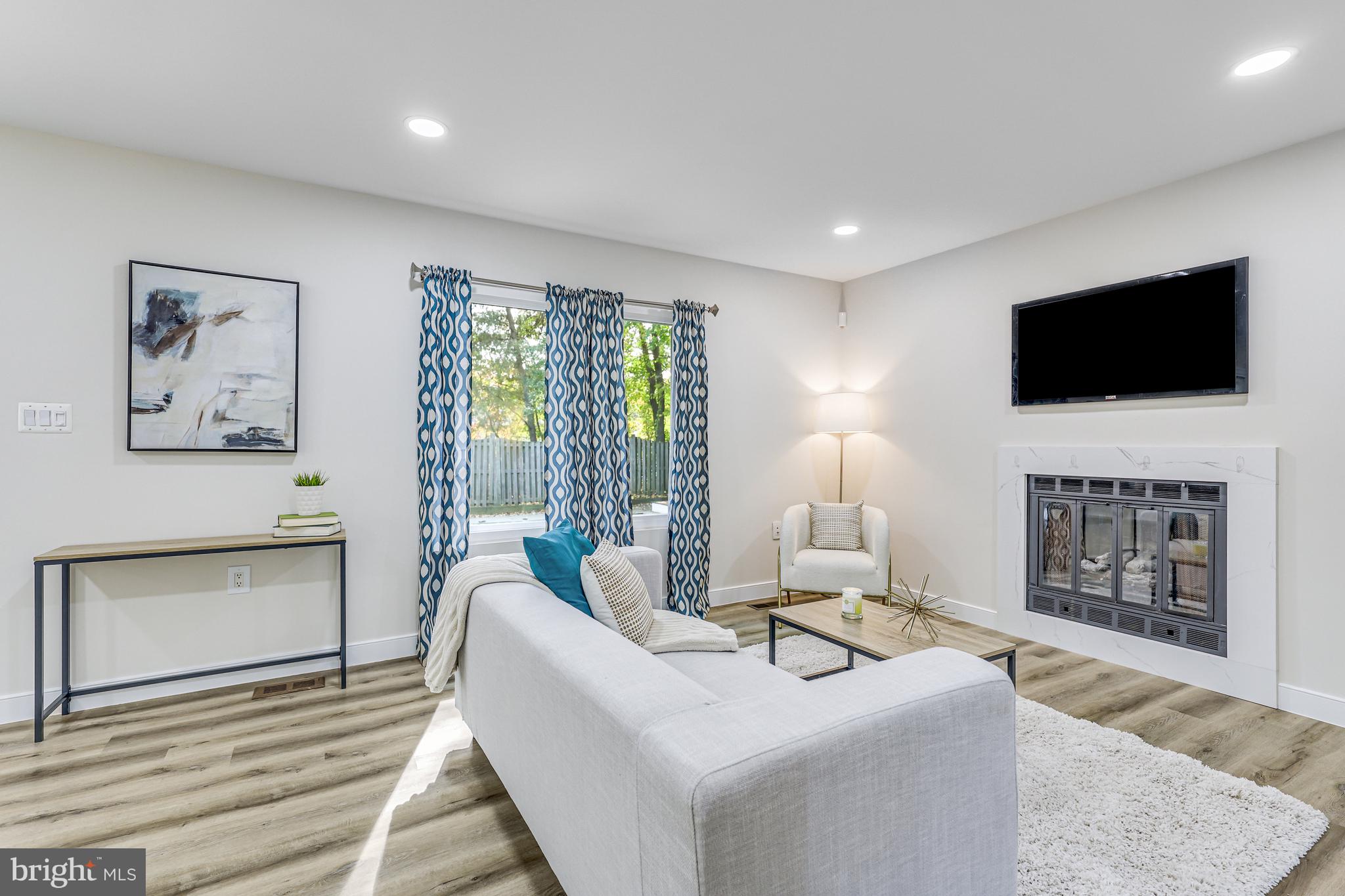 PEPPER TREE - Residential