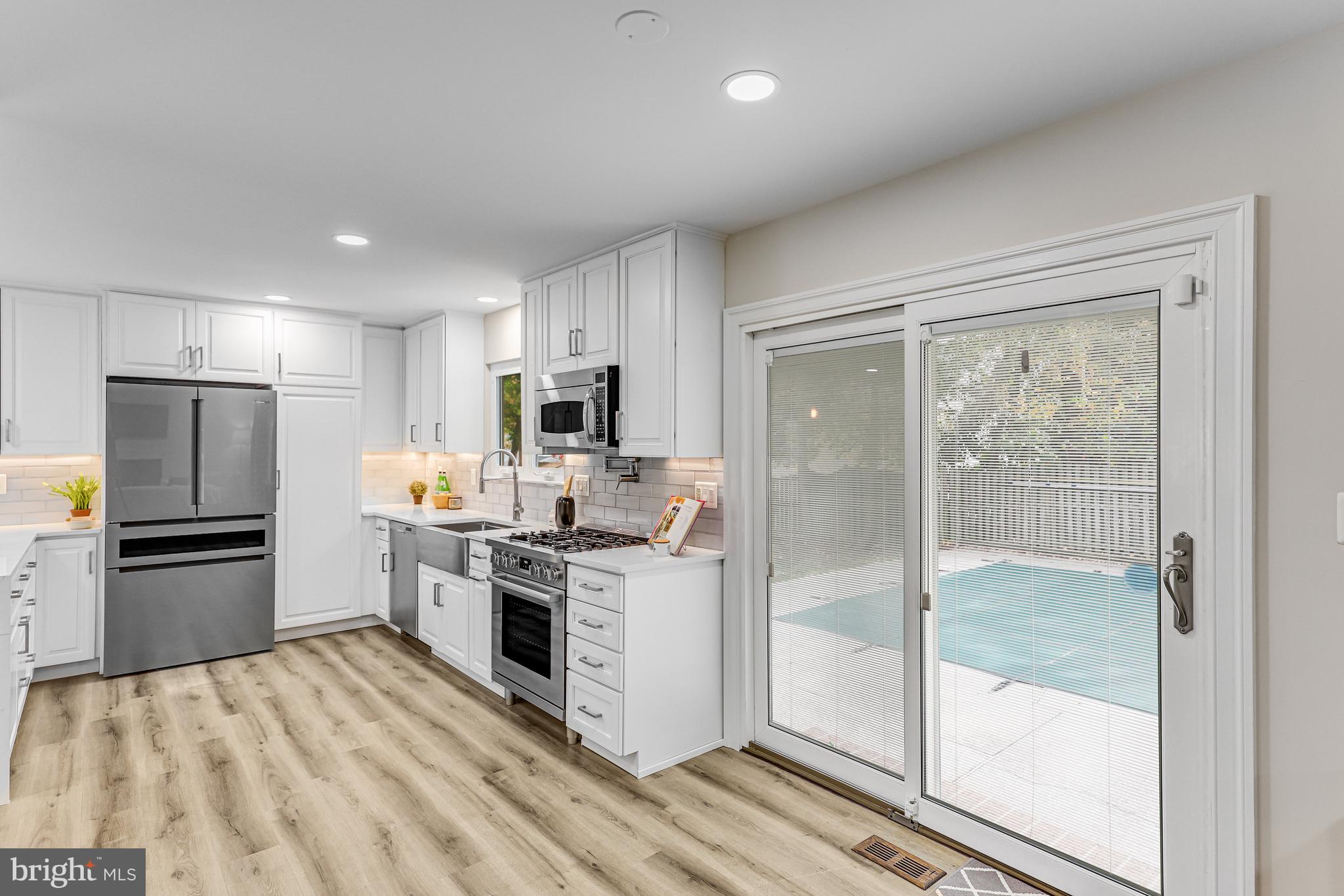 PEPPER TREE - Residential