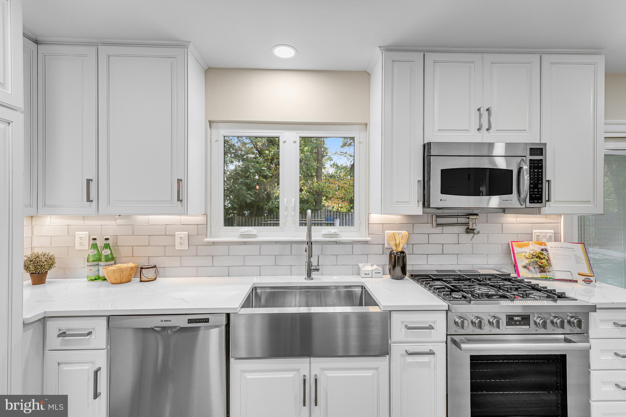 PEPPER TREE - Residential