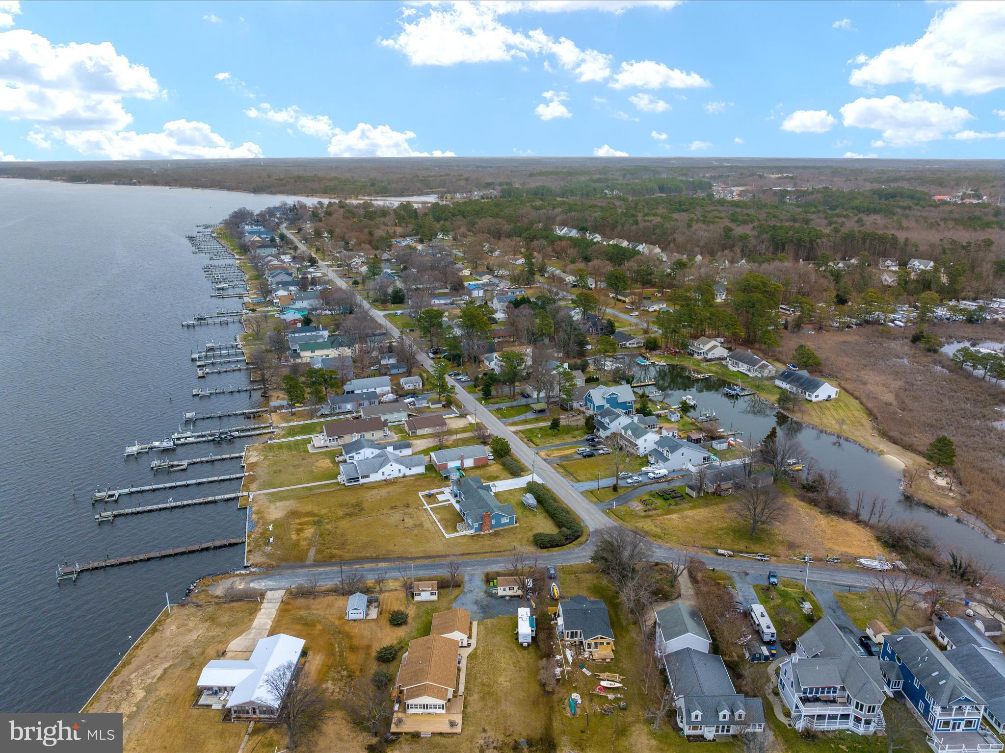 CHESTER RIVER BEACH - Residential