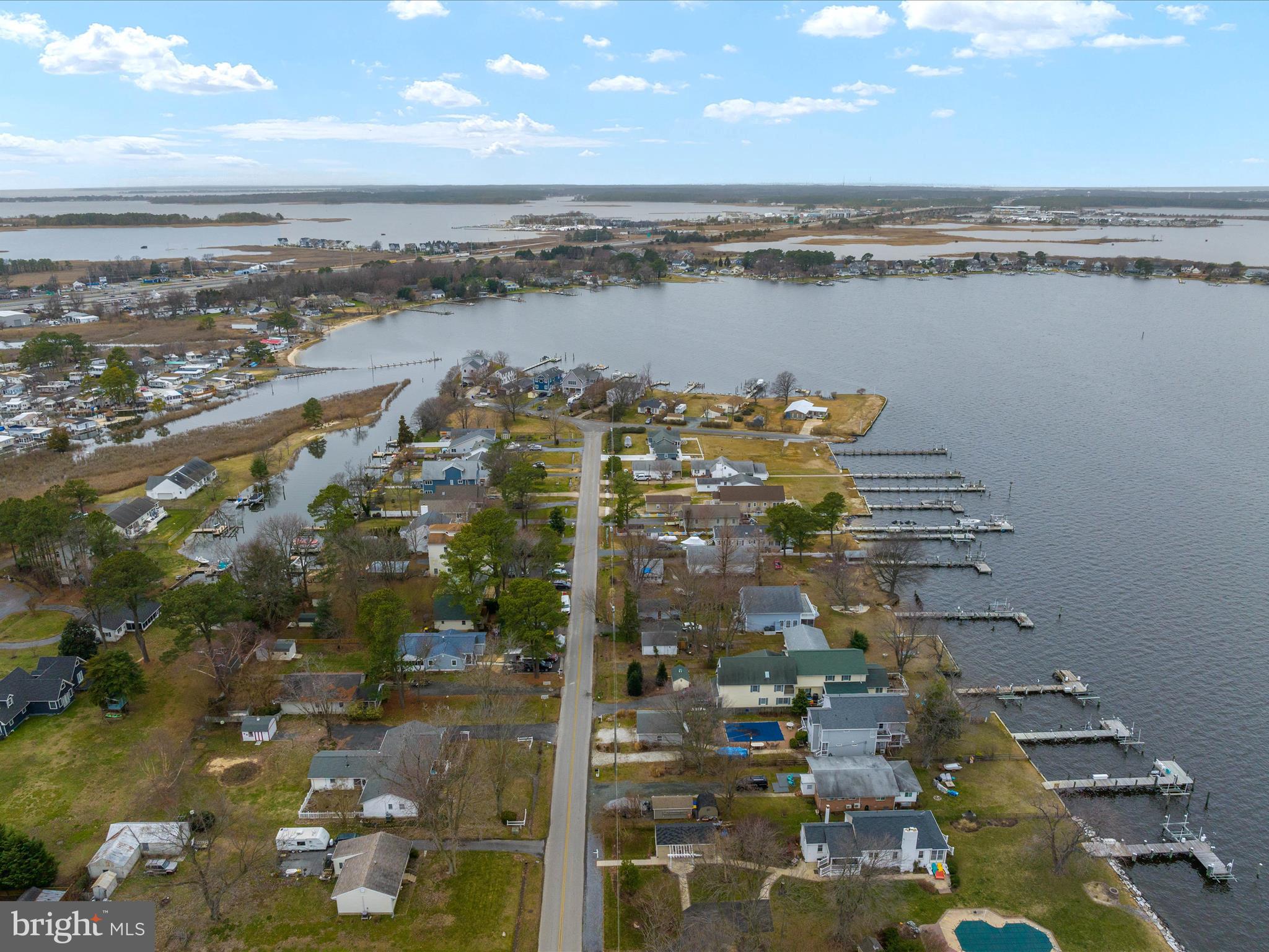 CHESTER RIVER BEACH - Residential