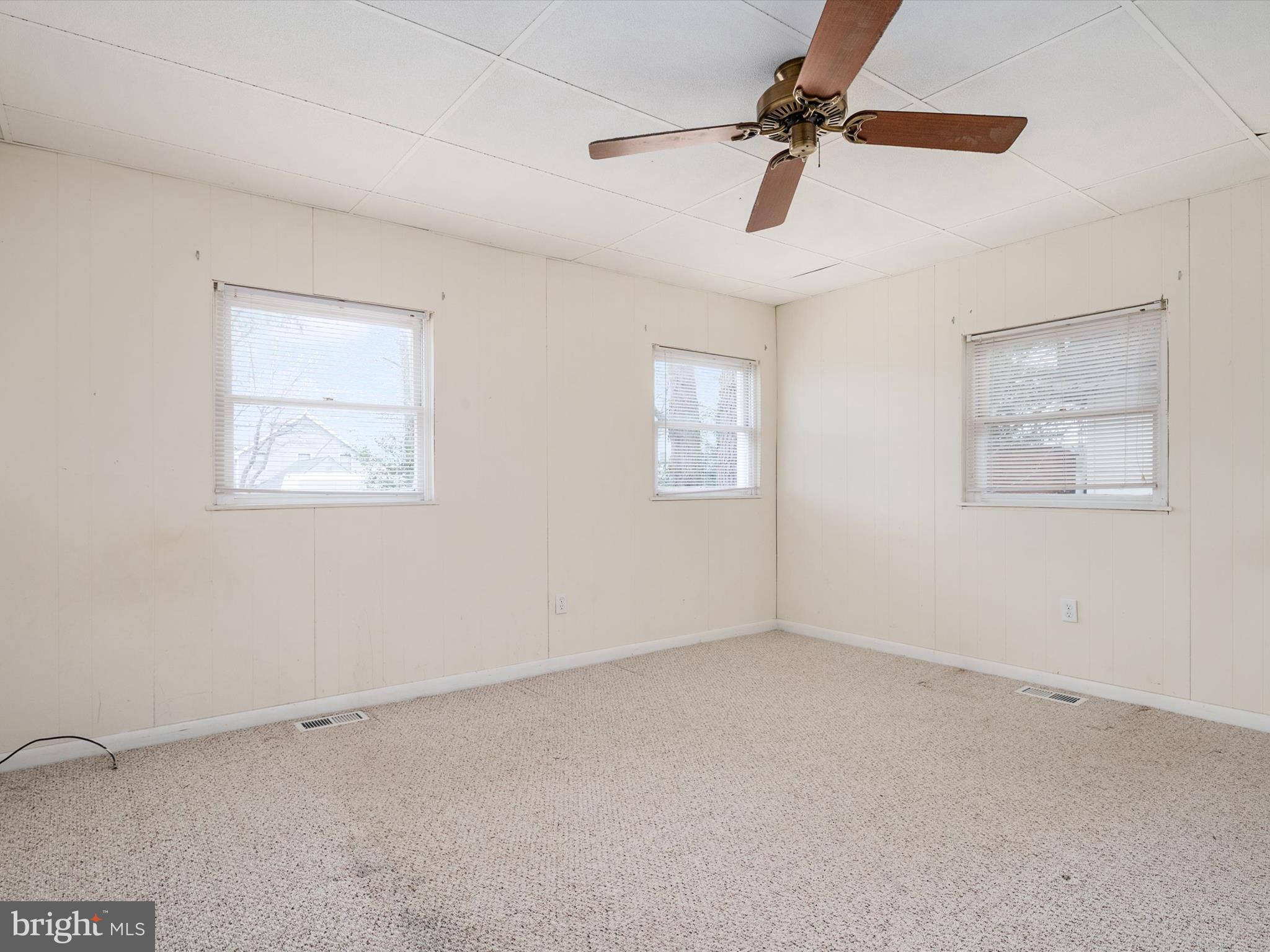 CHESTER RIVER BEACH - Residential