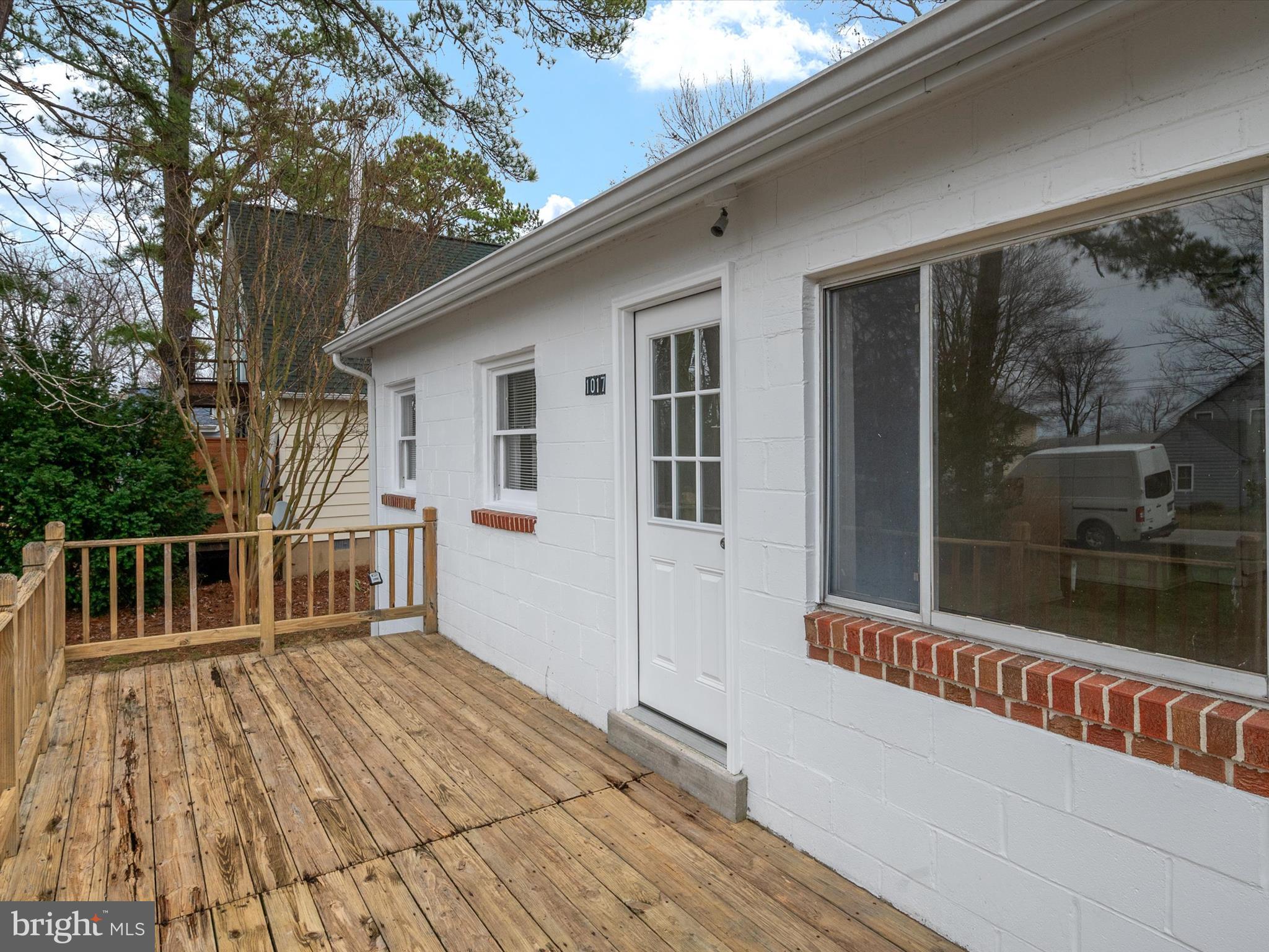 CHESTER RIVER BEACH - Residential