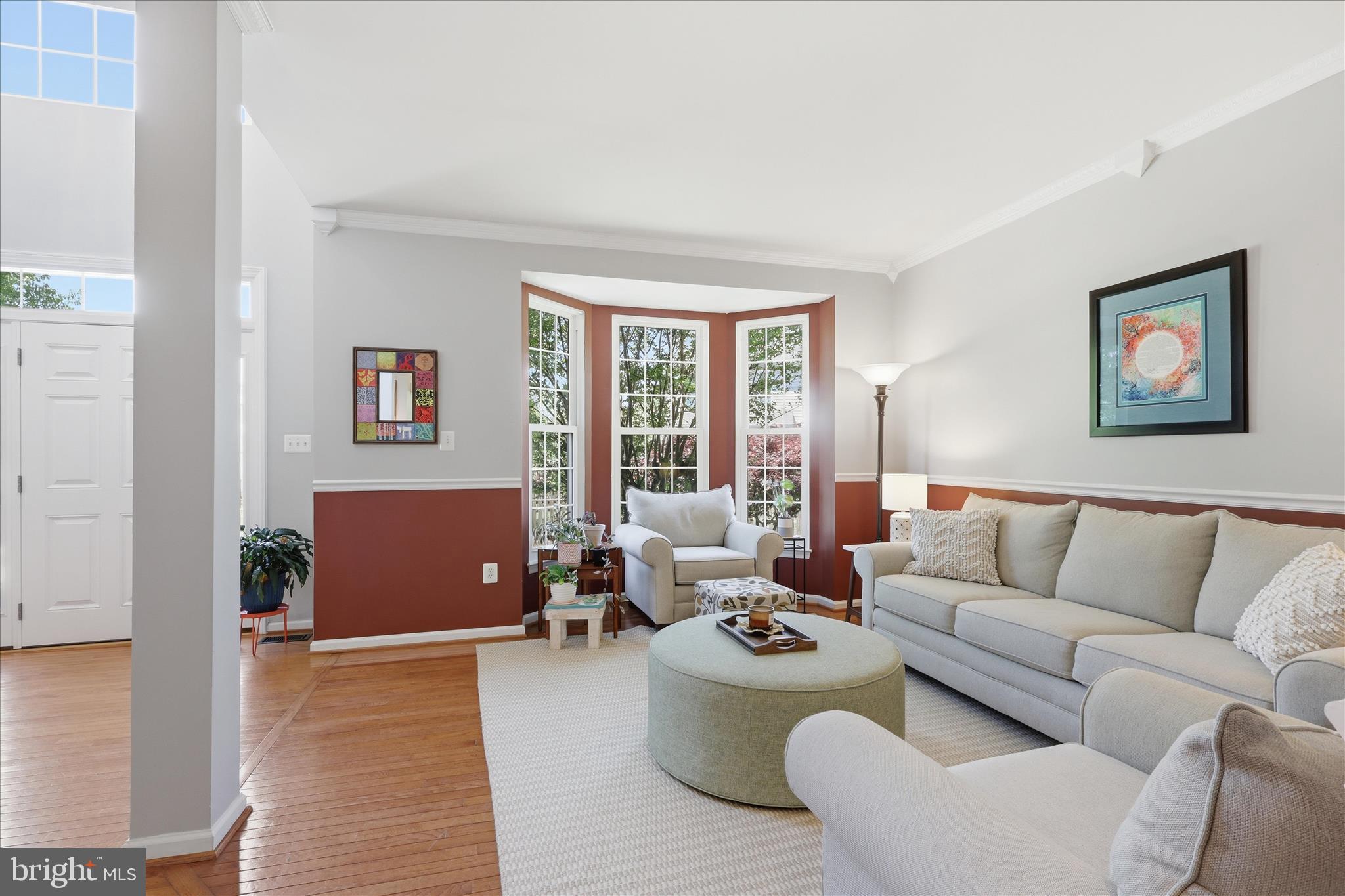 9818 UPPER MILL LOOP