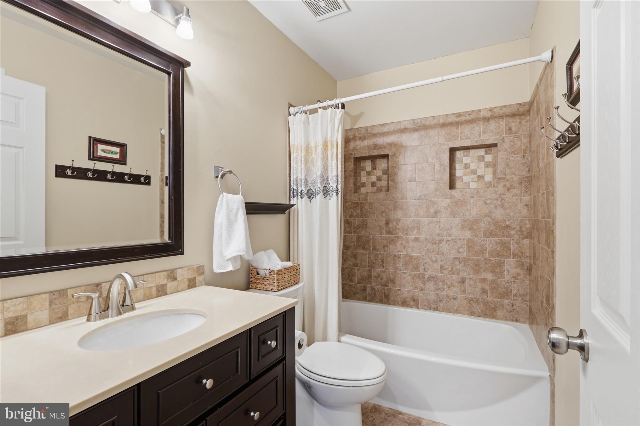 SAYBROOKE - Residential