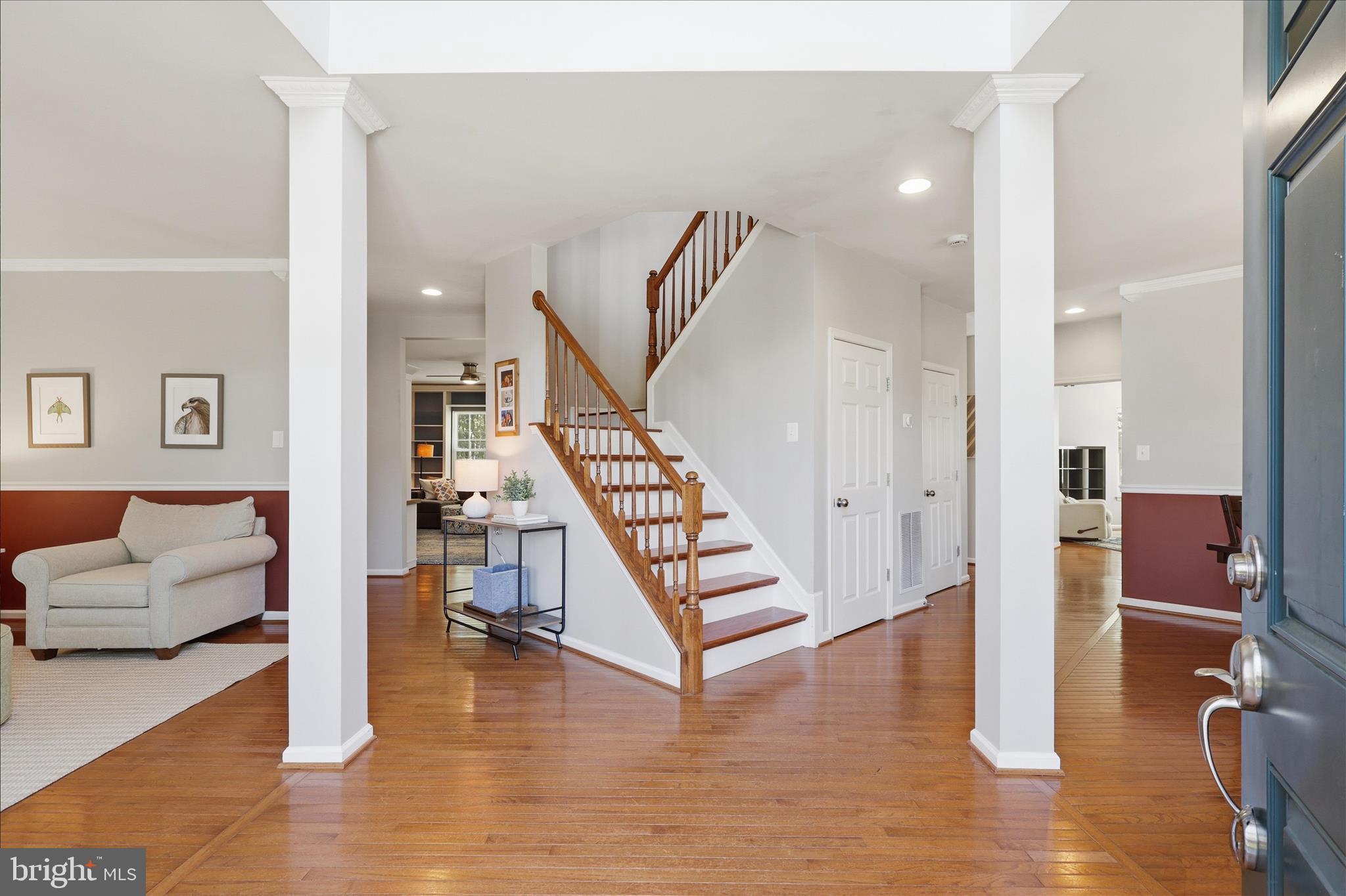 9818 UPPER MILL LOOP