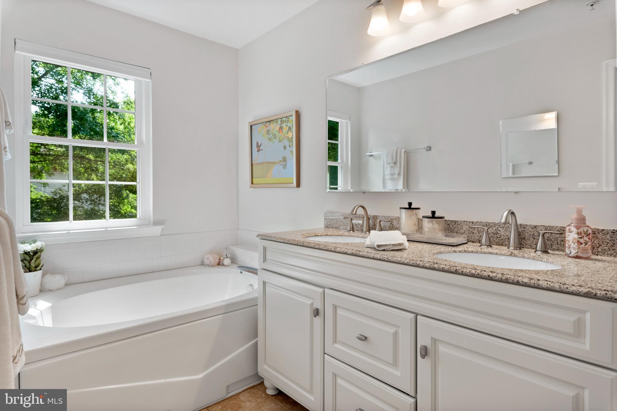 TIDEWATER COLONY - Residential