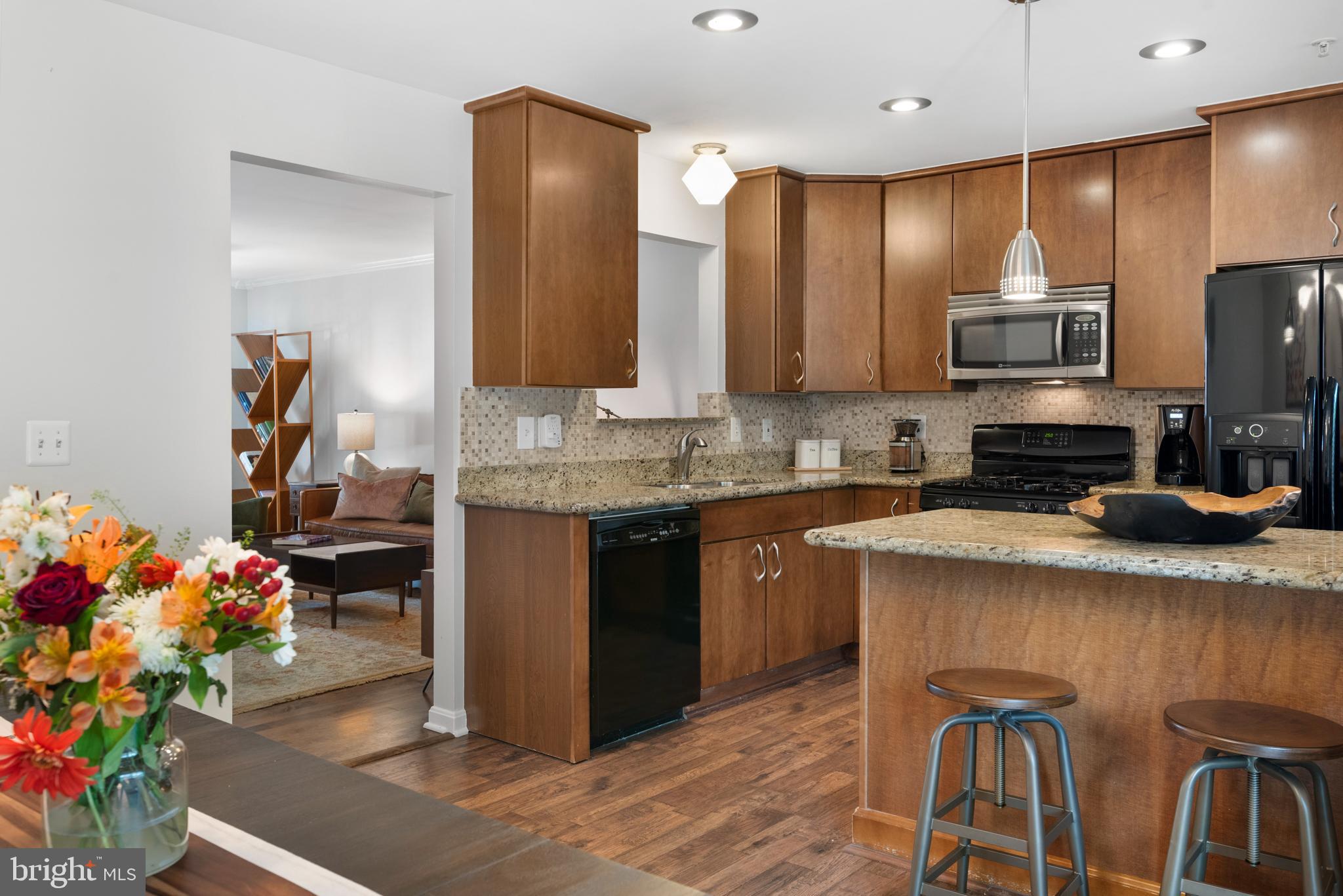 TIDEWATER COLONY - Residential