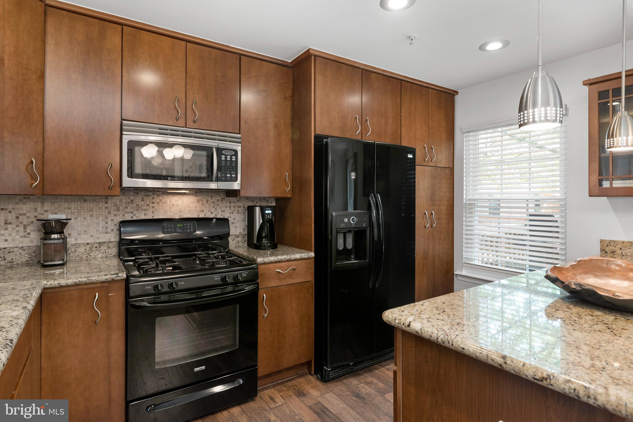 TIDEWATER COLONY - Residential