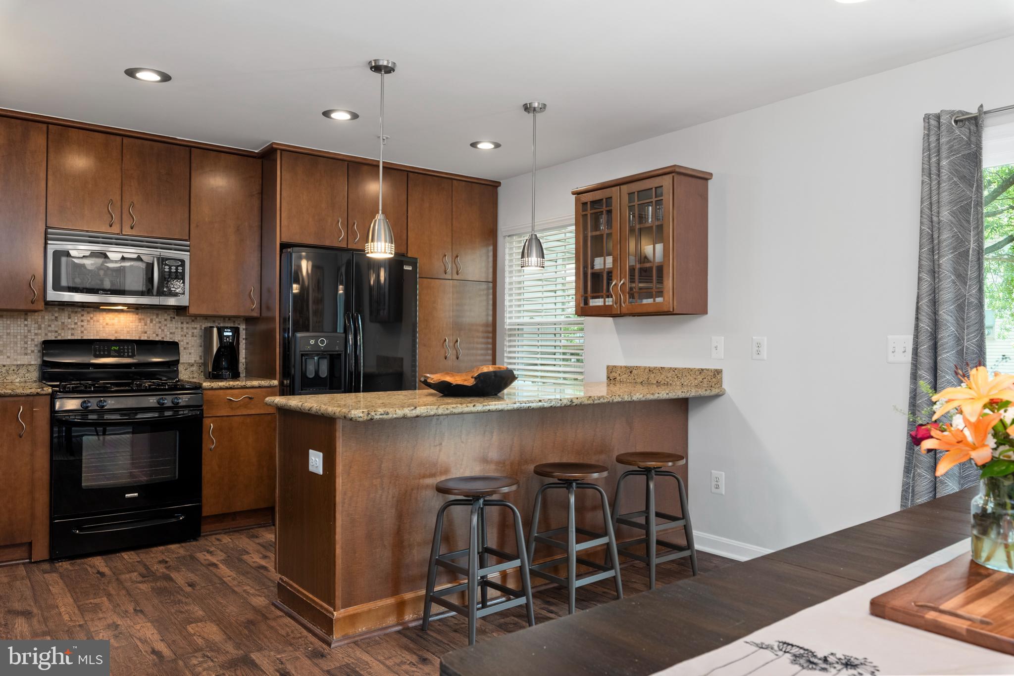 TIDEWATER COLONY - Residential