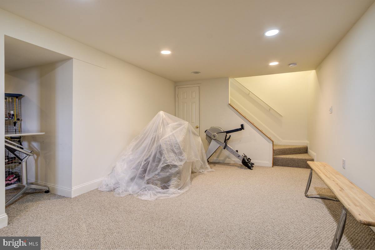 FRANKLIN PARK - Residential Lease