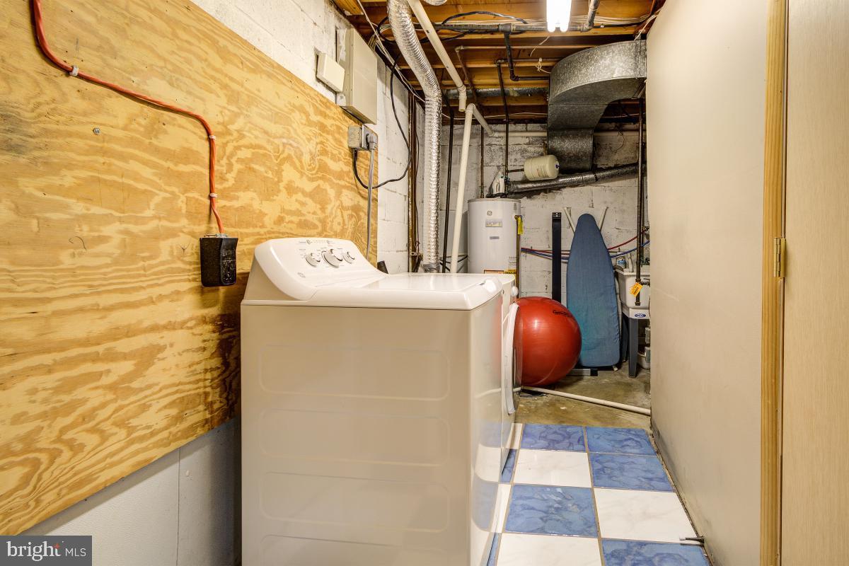 FRANKLIN PARK - Residential Lease