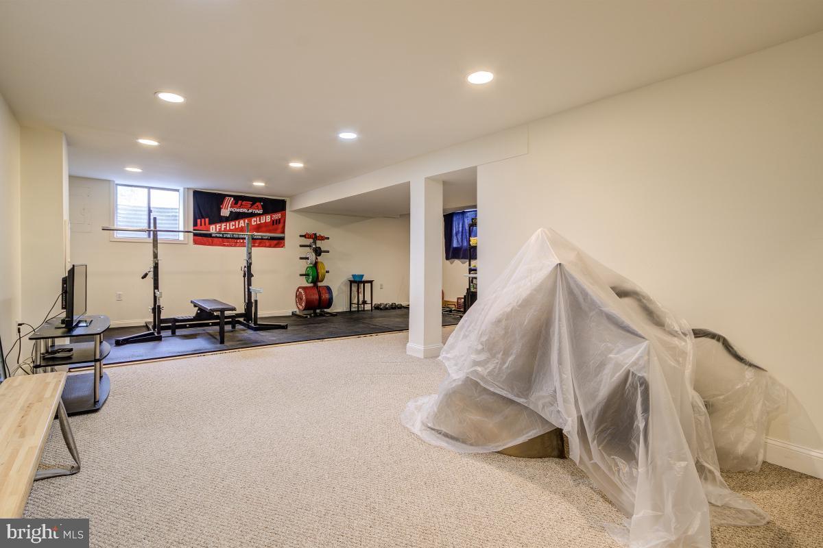 FRANKLIN PARK - Residential Lease