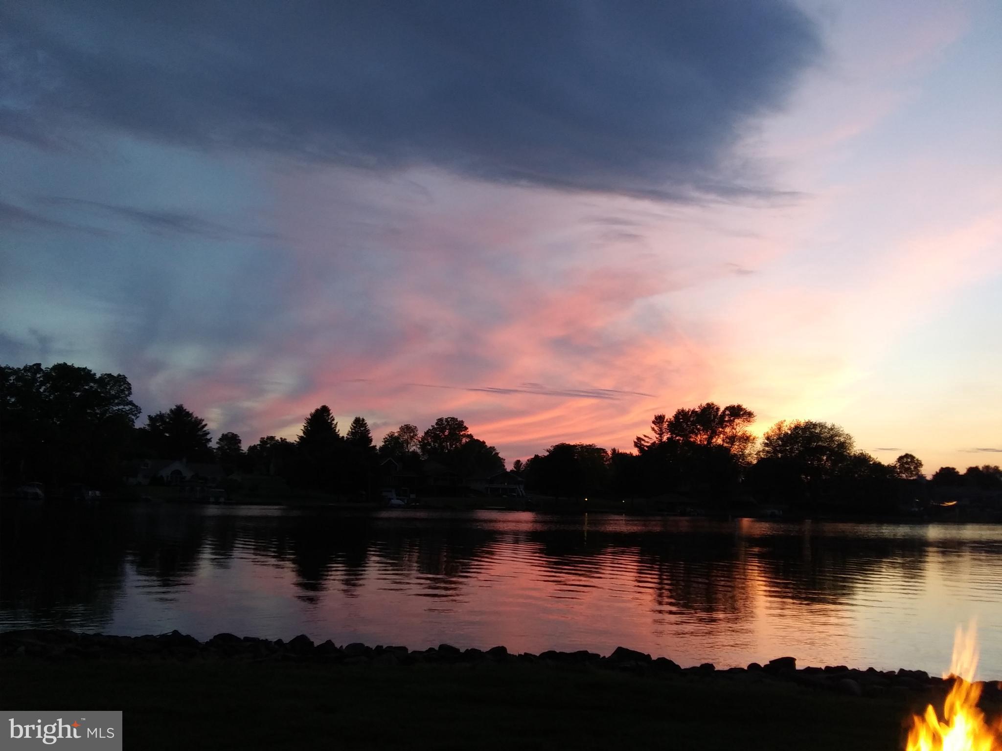 LAKE MEADE - Residential