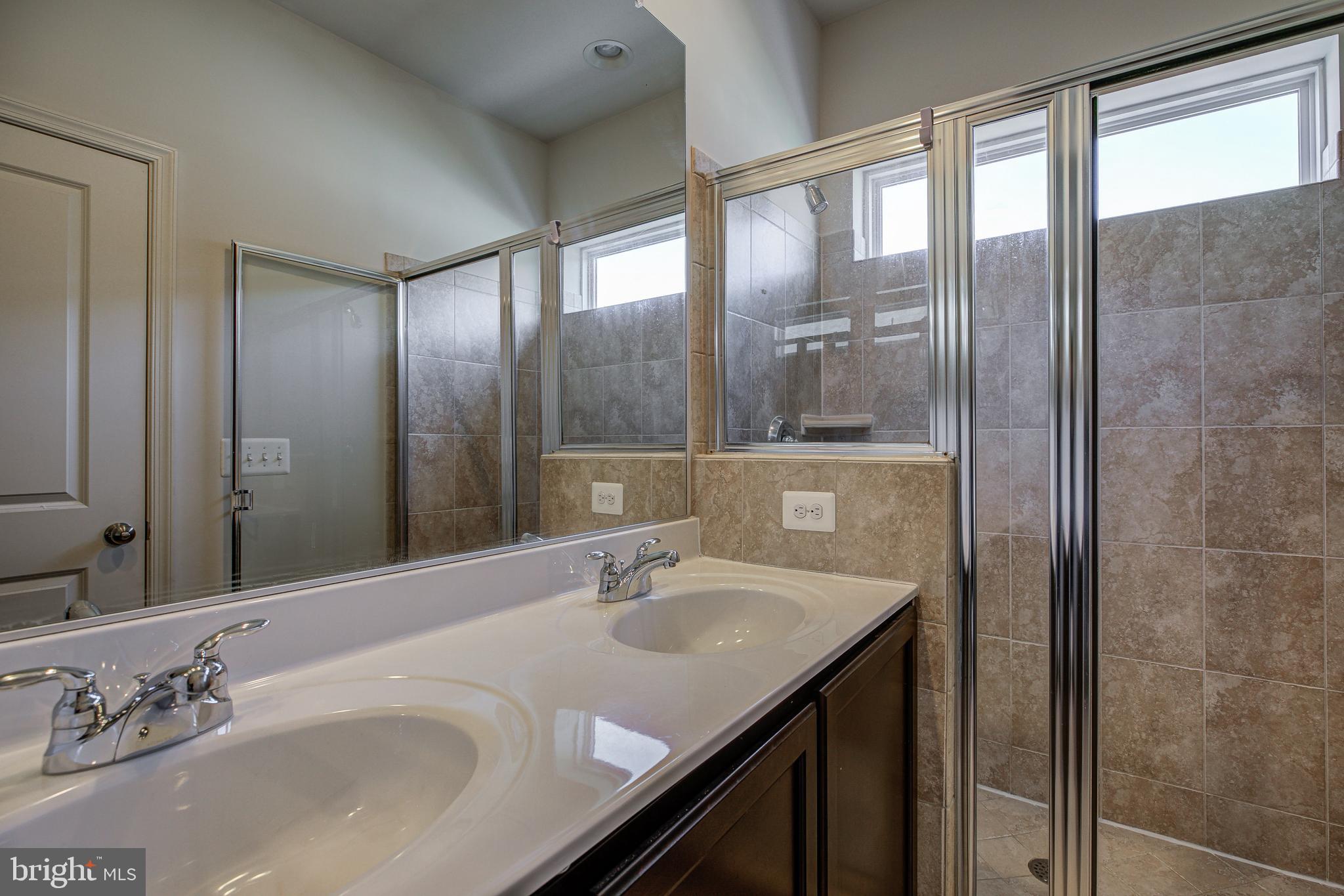 GALLERY PARK - Residential