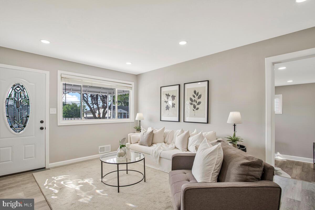 1604 RUSKIN ROAD