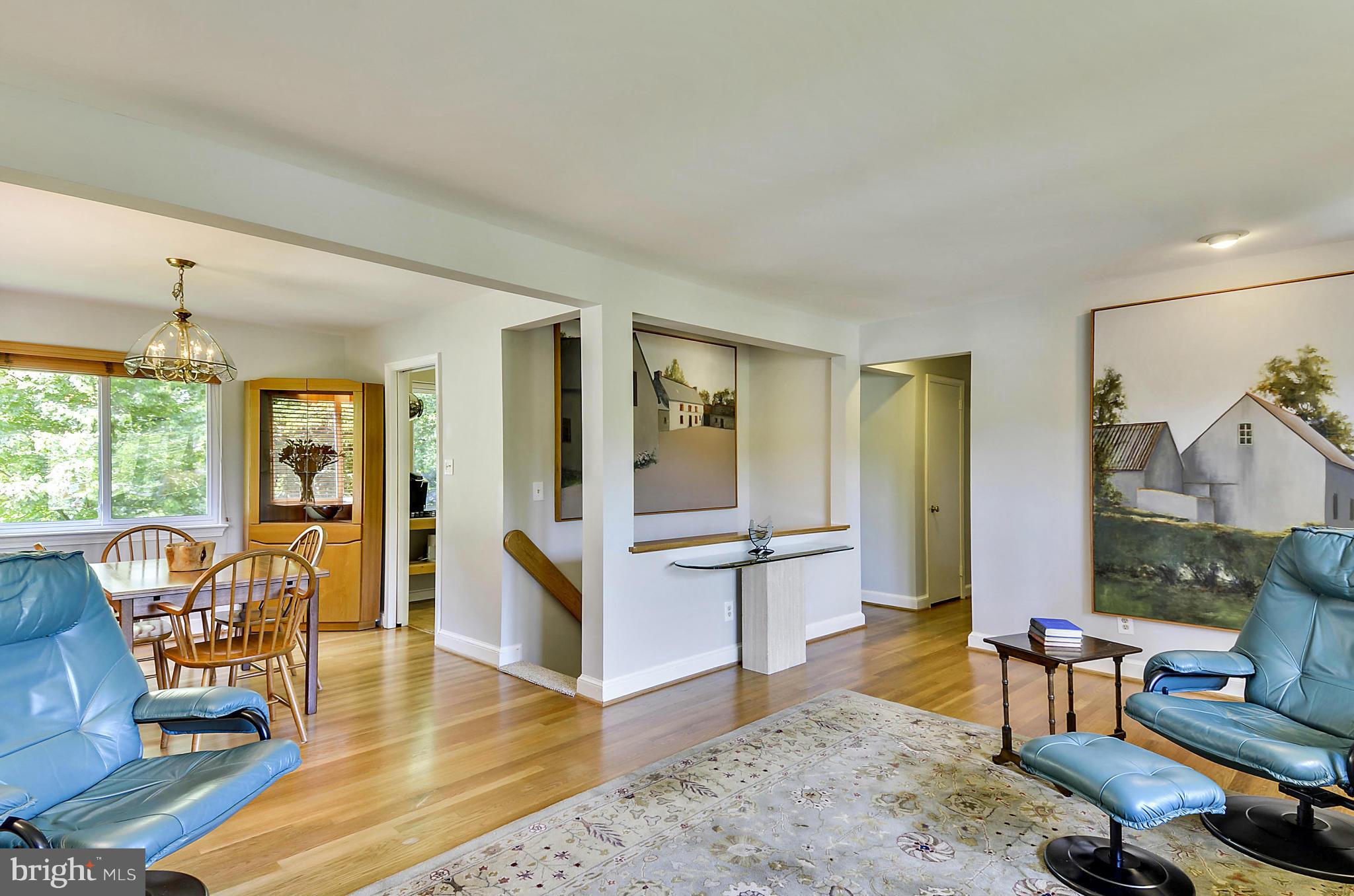 CRESCENT HILLS - Residential