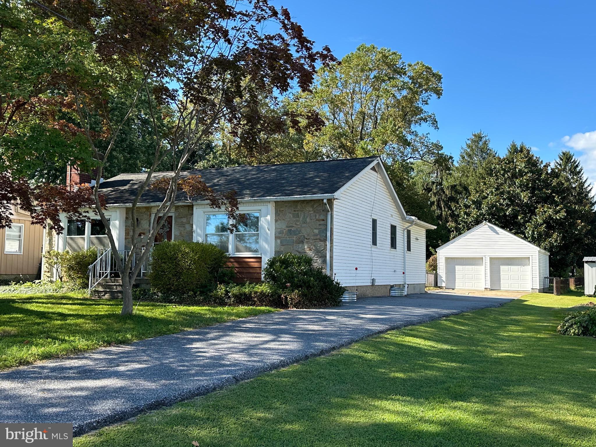 909 SENECA PARK ROAD