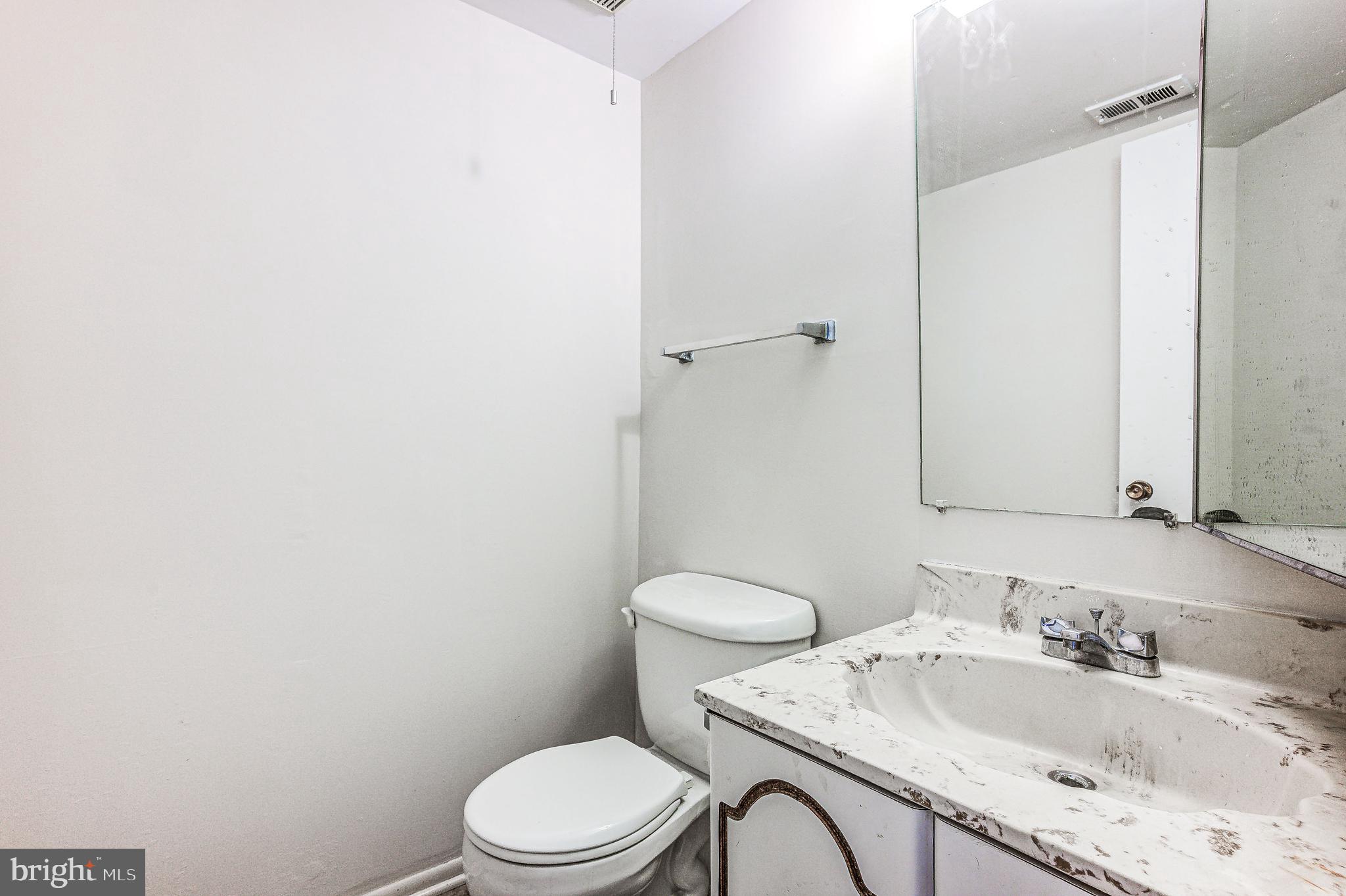 LEISURE WORLD - Residential