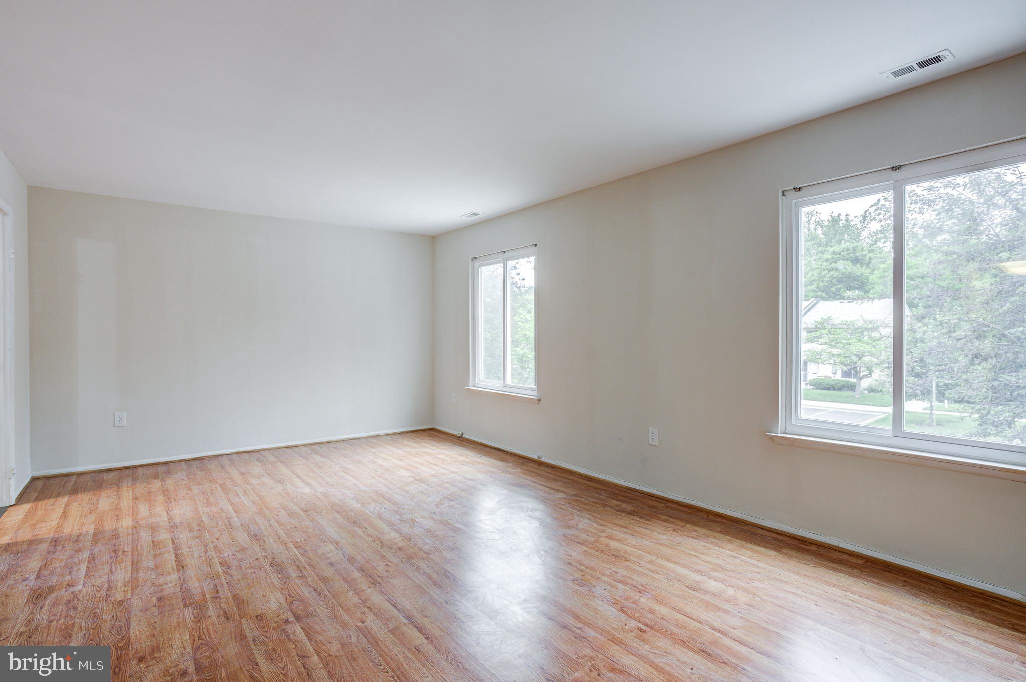 LEISURE WORLD - Residential