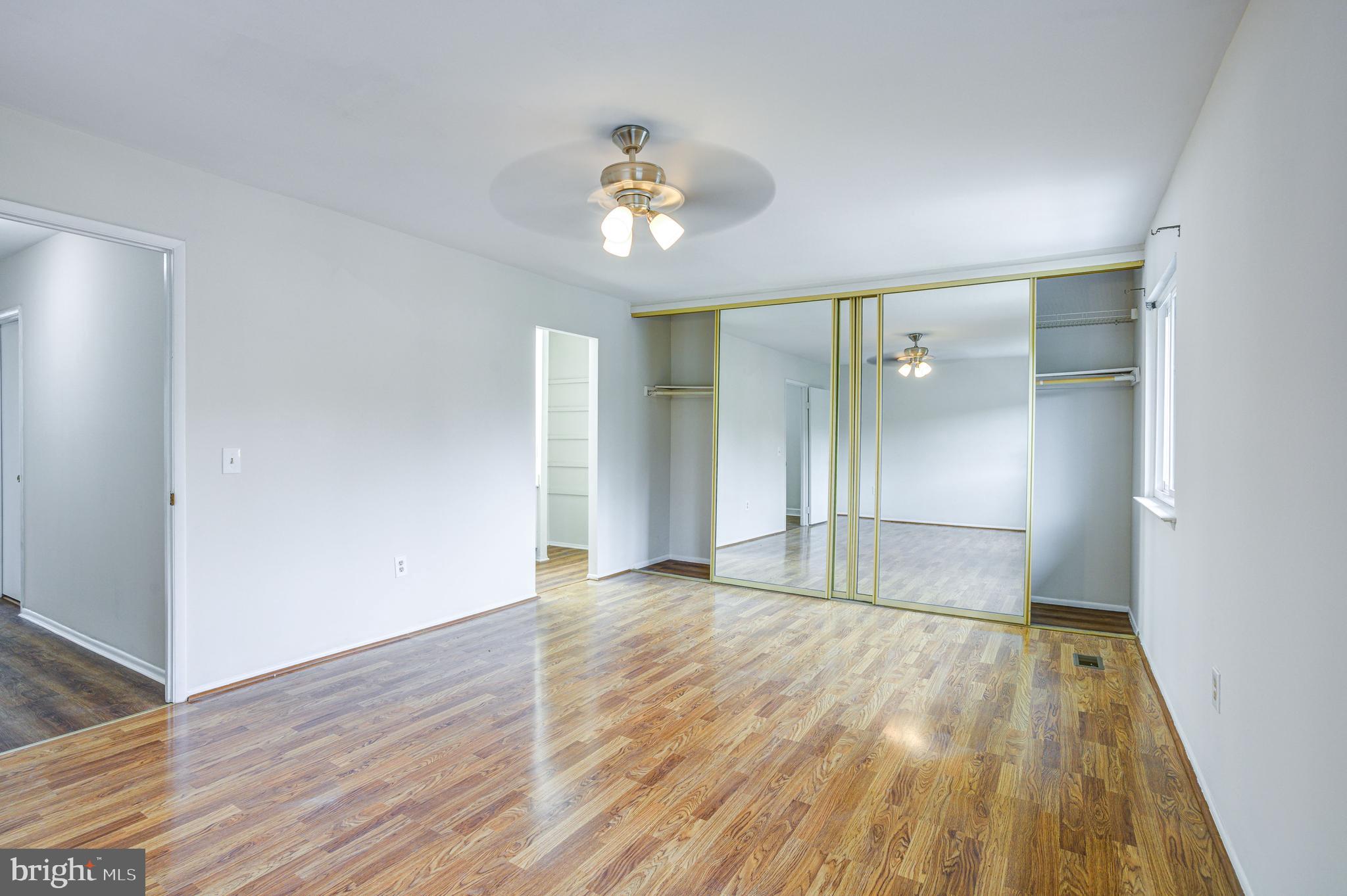 LEISURE WORLD - Residential