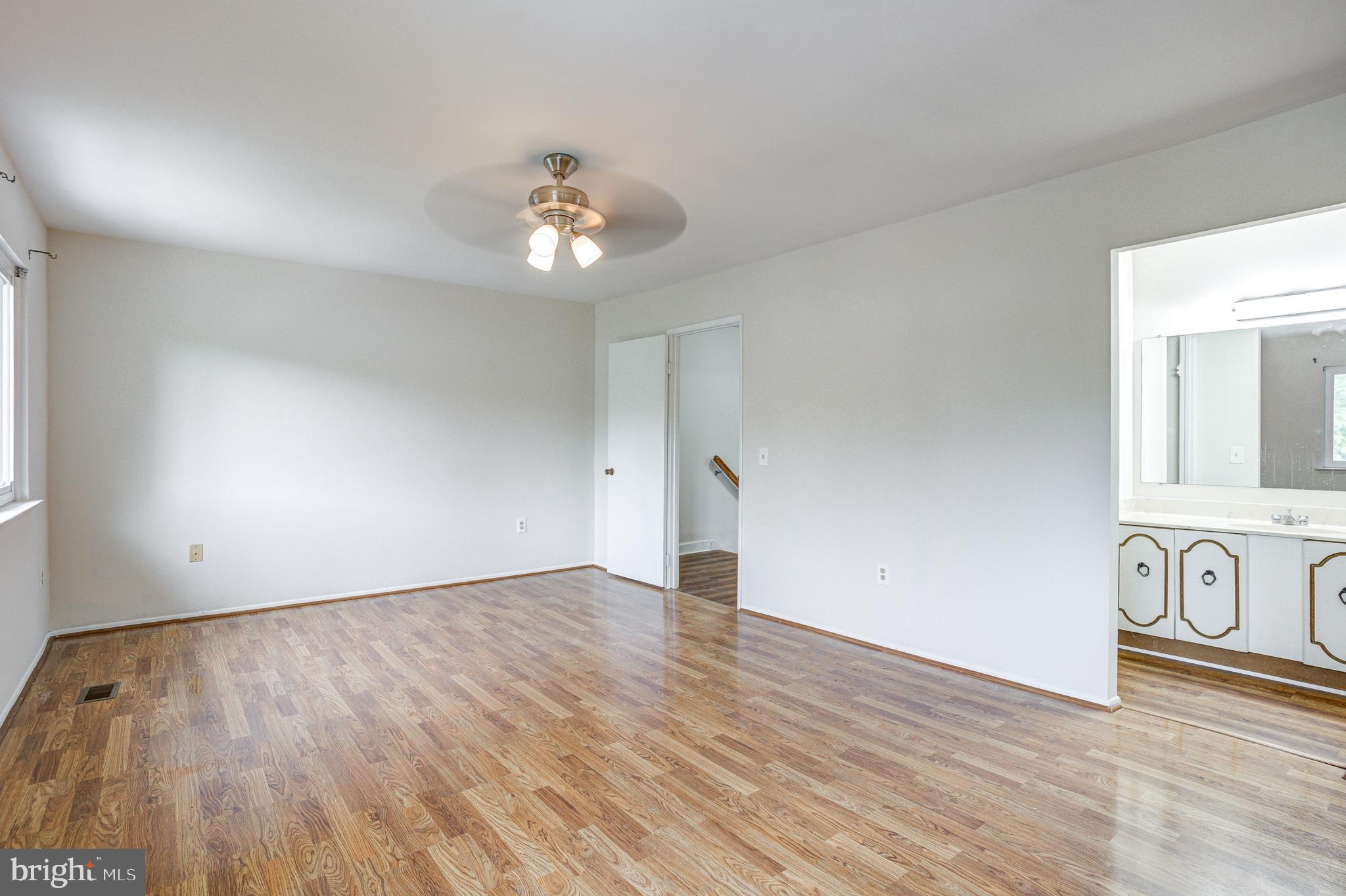 LEISURE WORLD - Residential