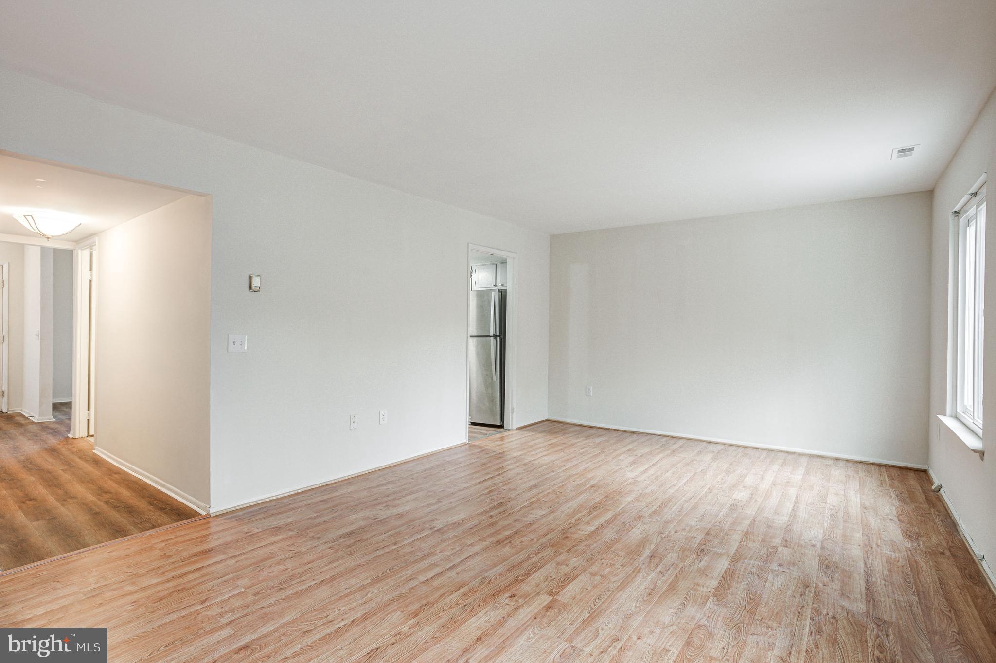 LEISURE WORLD - Residential