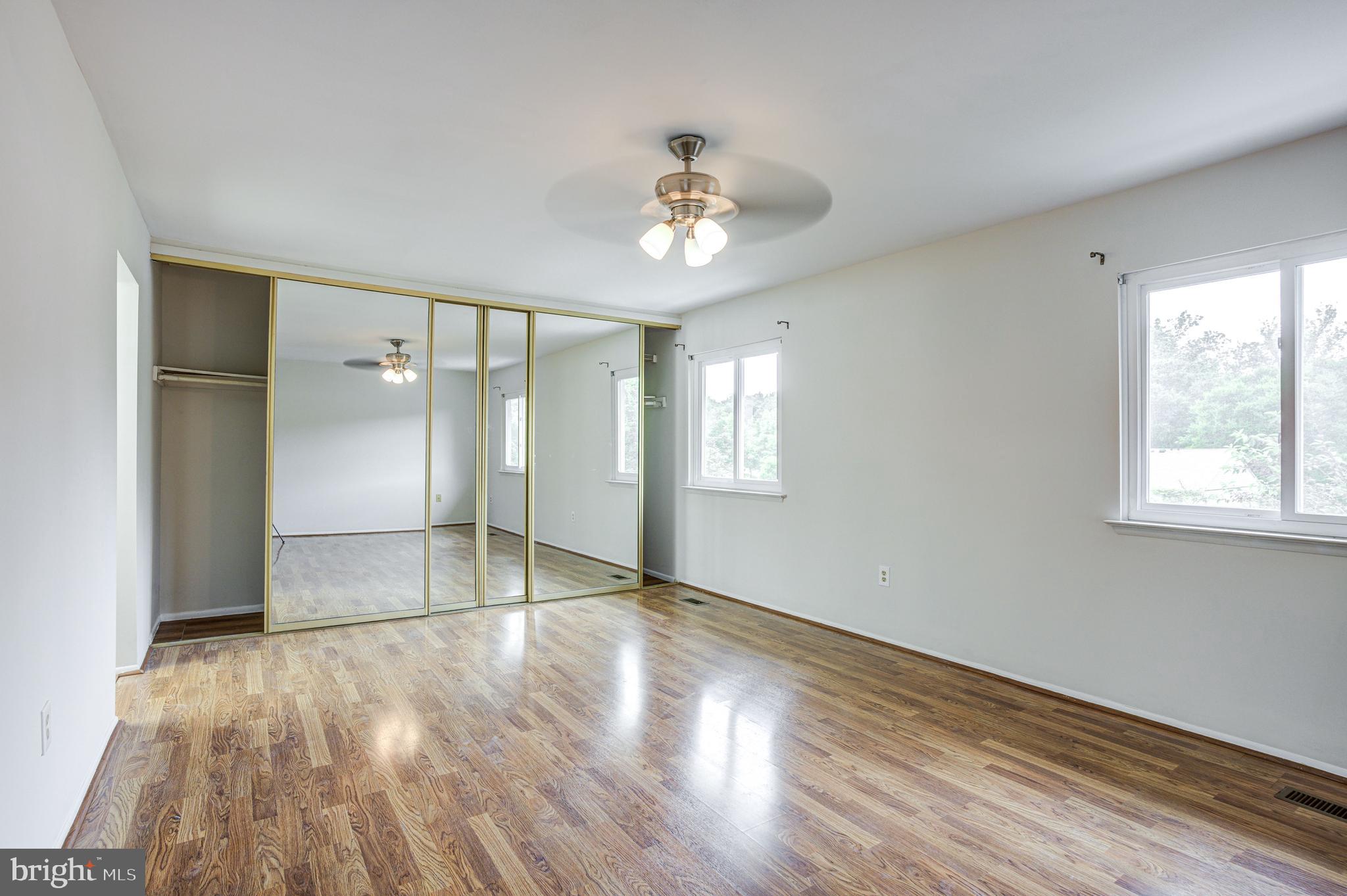 LEISURE WORLD - Residential