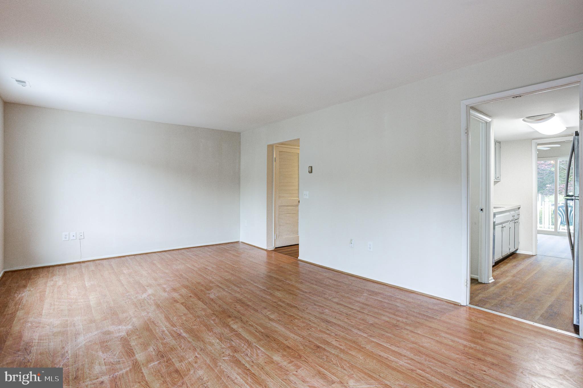 LEISURE WORLD - Residential