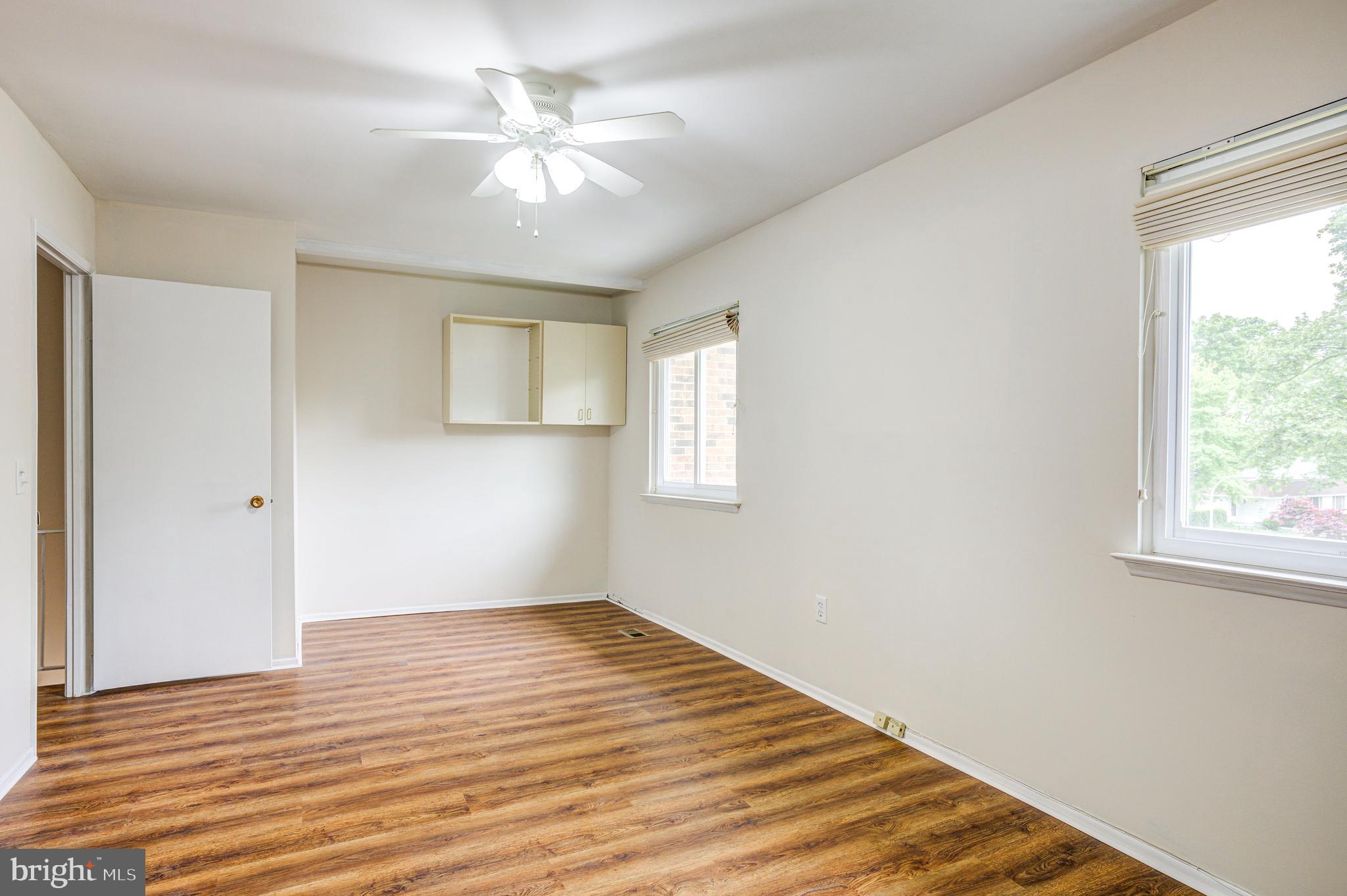 LEISURE WORLD - Residential