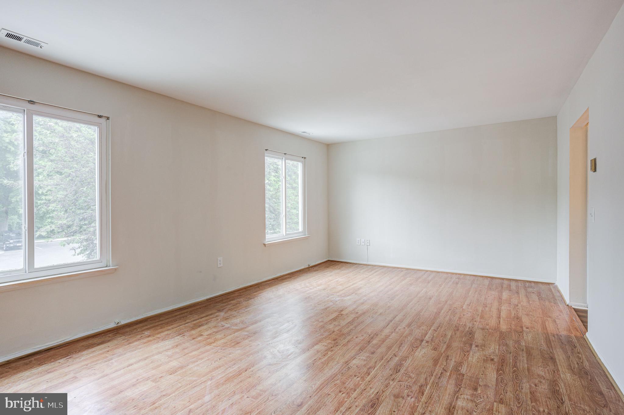 LEISURE WORLD - Residential