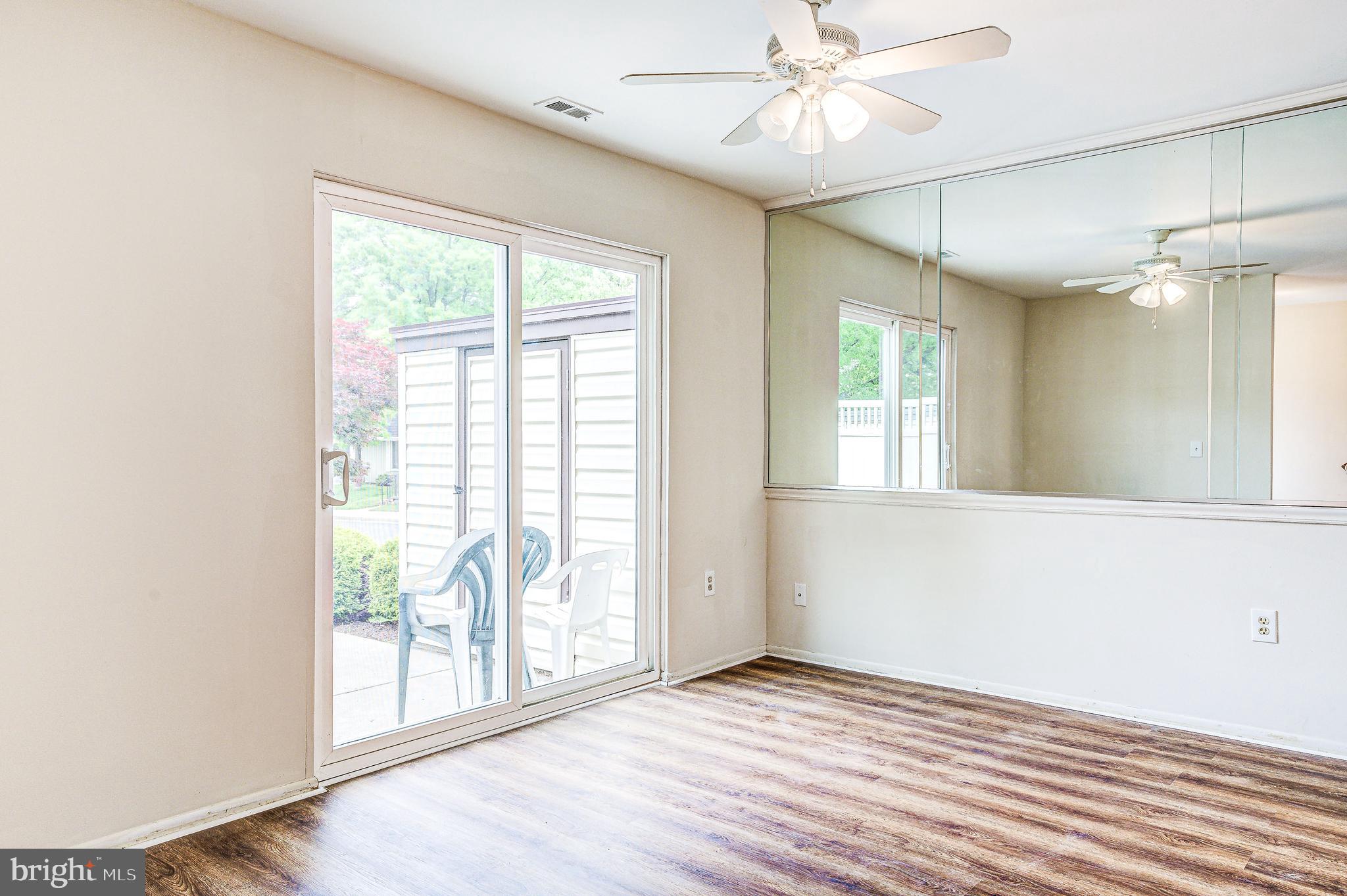 LEISURE WORLD - Residential