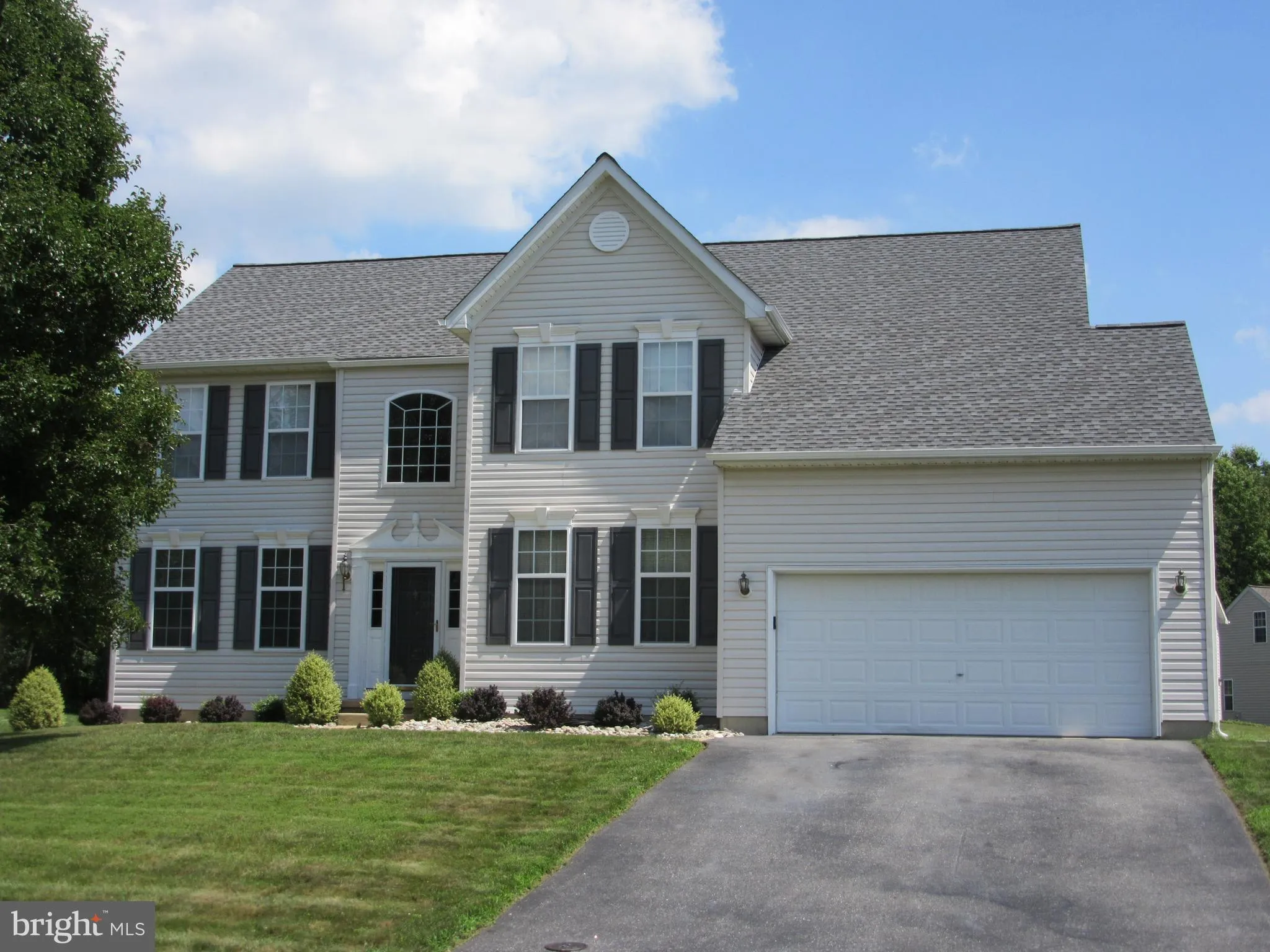 30 Crimson King Drive, Bear, DE 19701