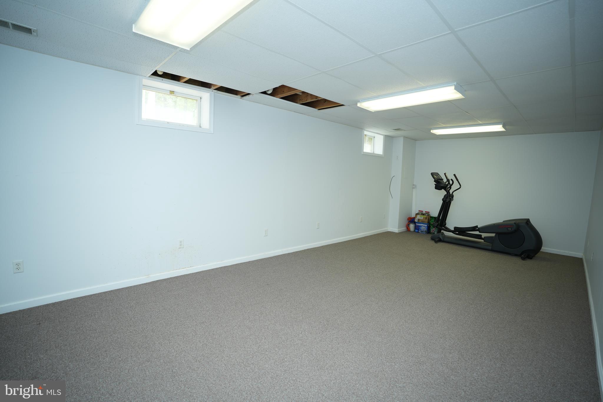 FORD MANOR - Residential