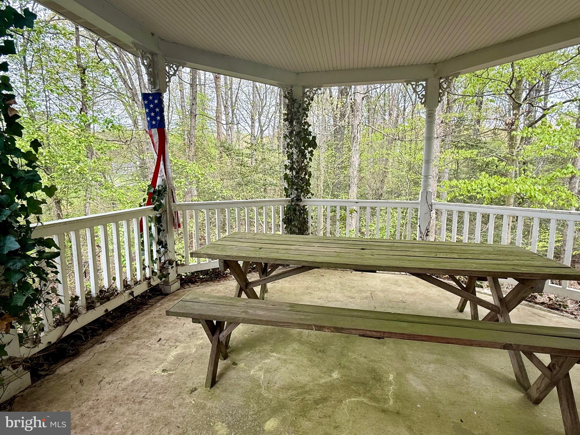 FORD MANOR - Residential