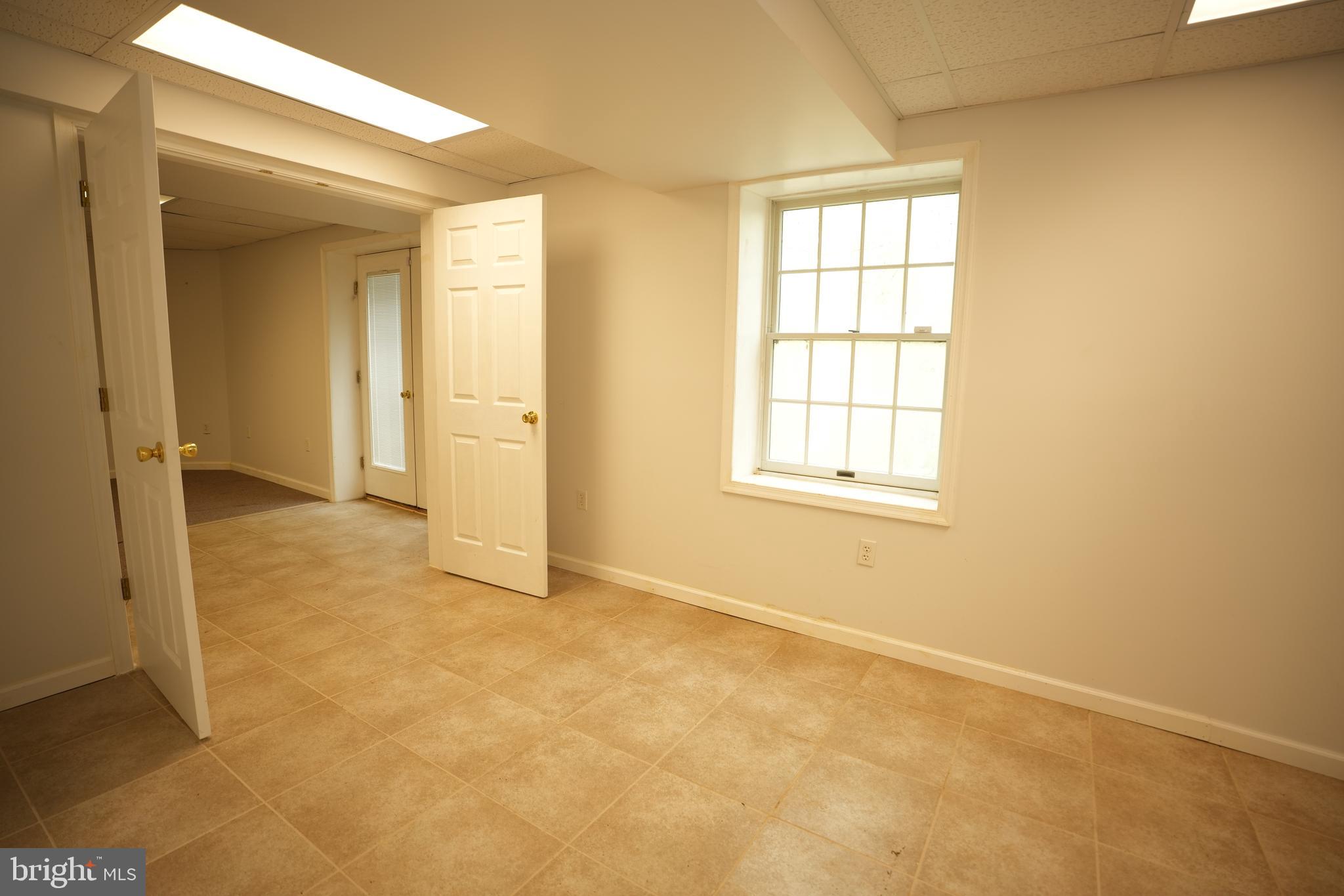 FORD MANOR - Residential