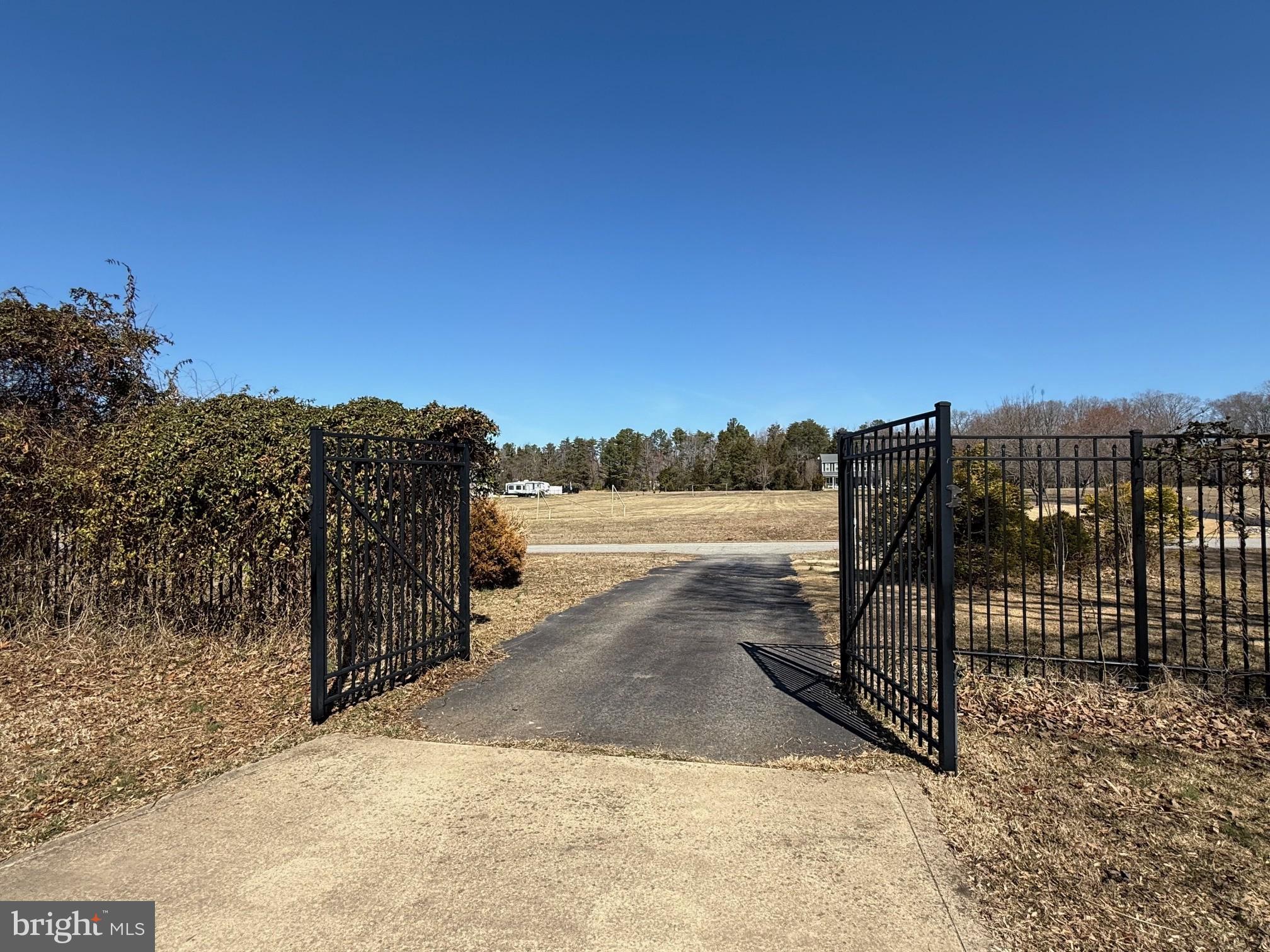 FORD MANOR - Residential