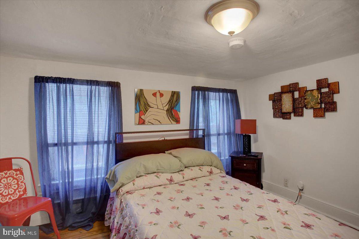 SHARPSBURG - Residential