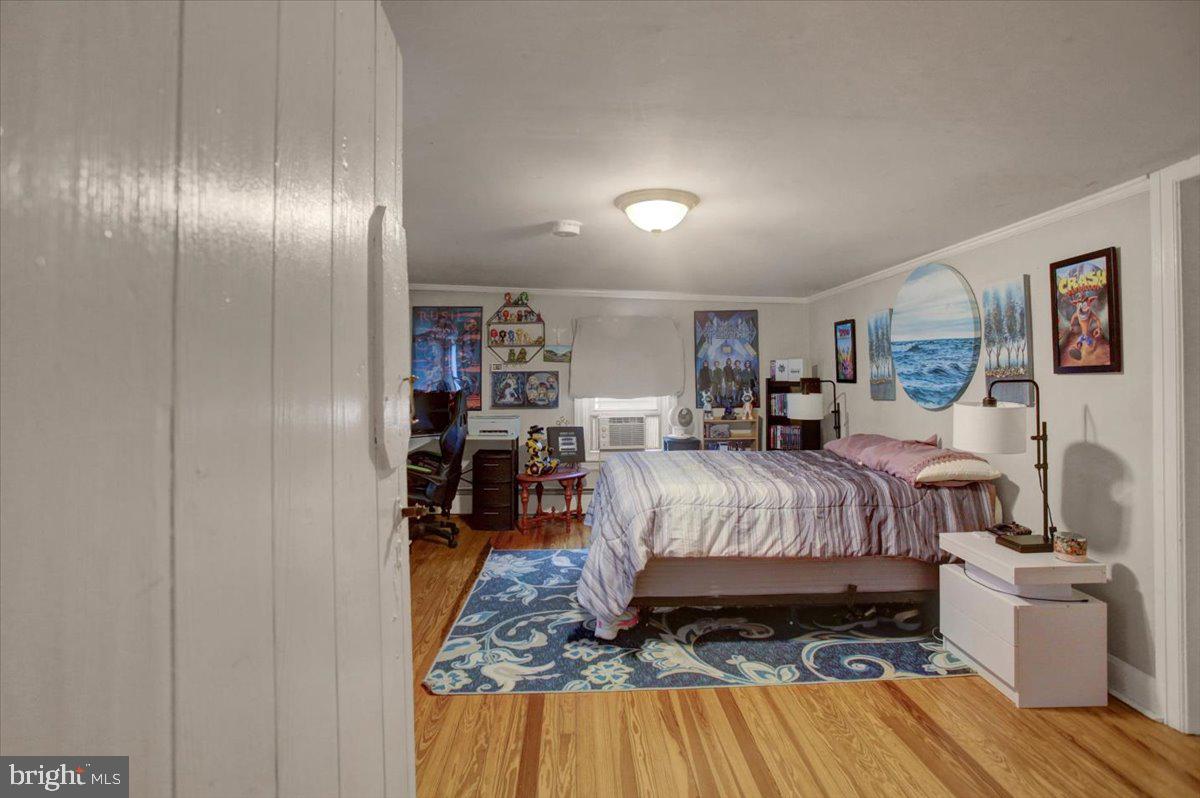 SHARPSBURG - Residential