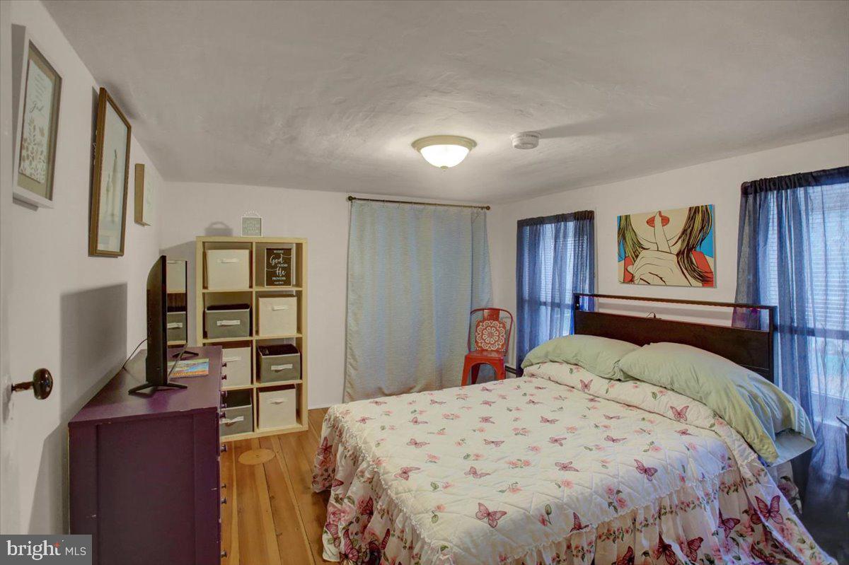 SHARPSBURG - Residential
