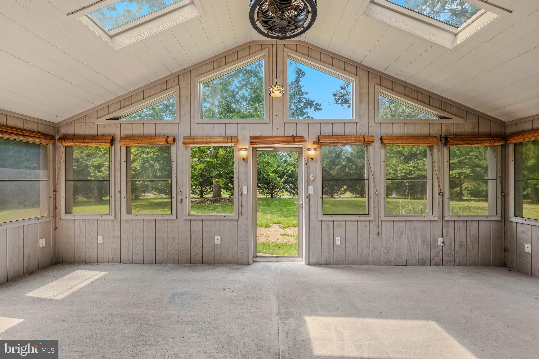 POTOMAC HEIGHTS - Residential