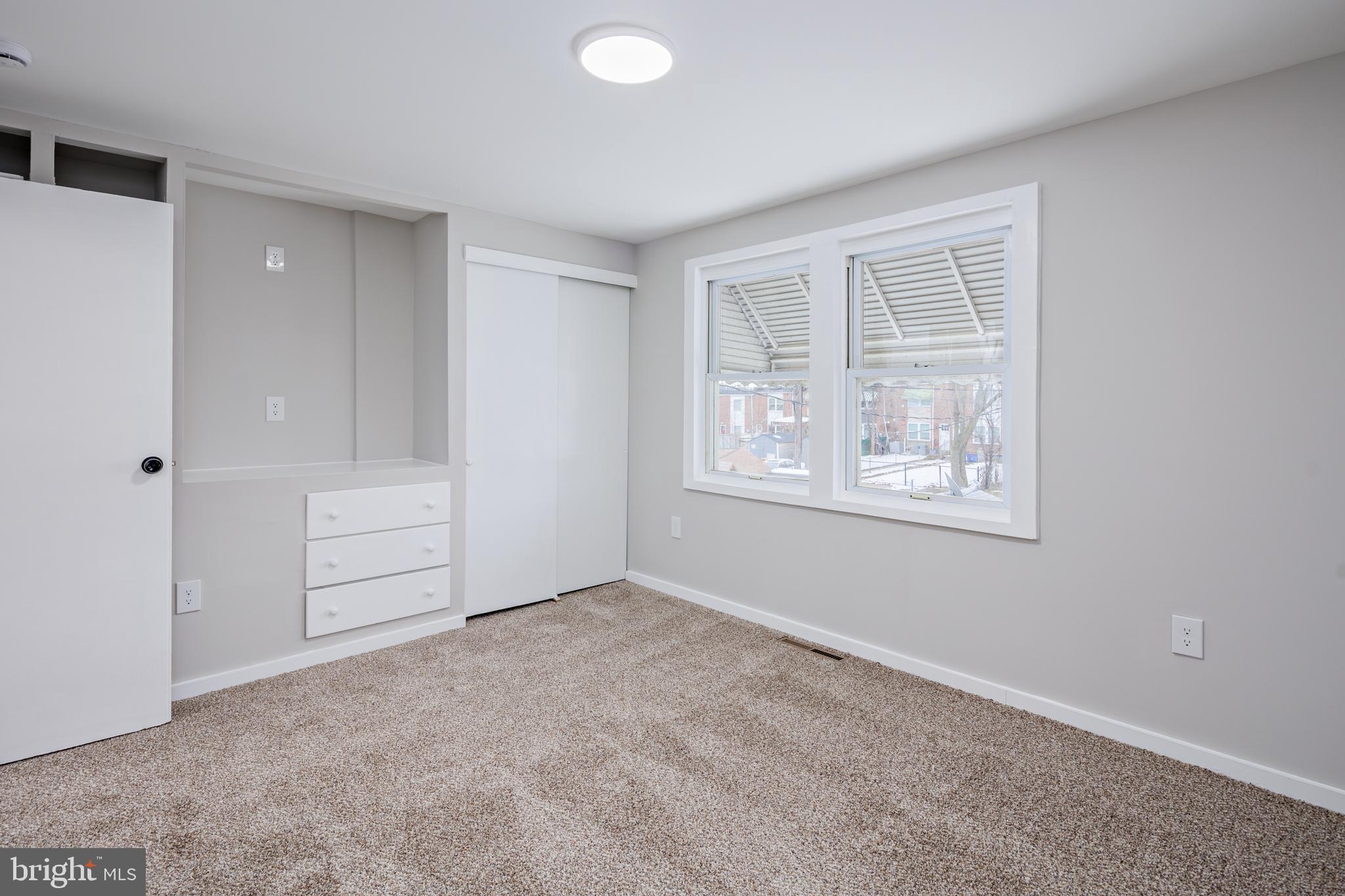 EASTWOOD HEIGHTS - Residential