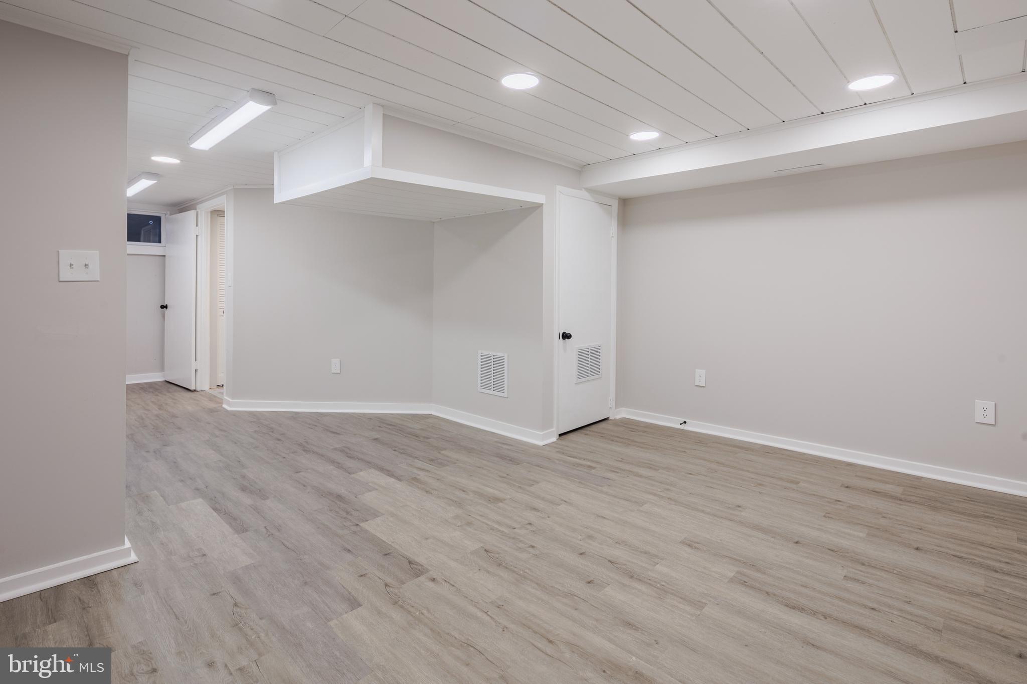 EASTWOOD HEIGHTS - Residential
